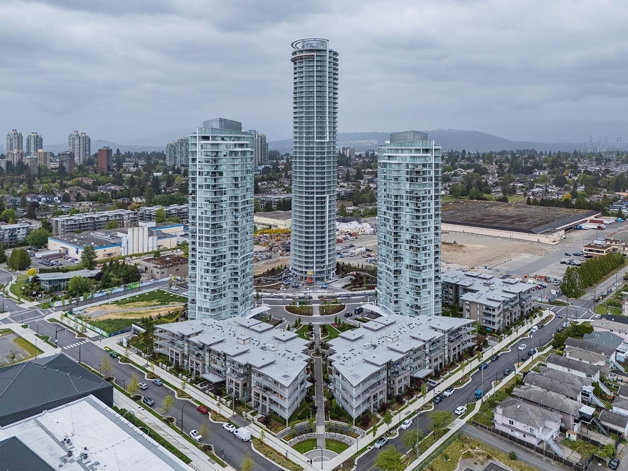 1506 - 7769 Park Crescent, Burnaby, V3N 0J7 — photo 5