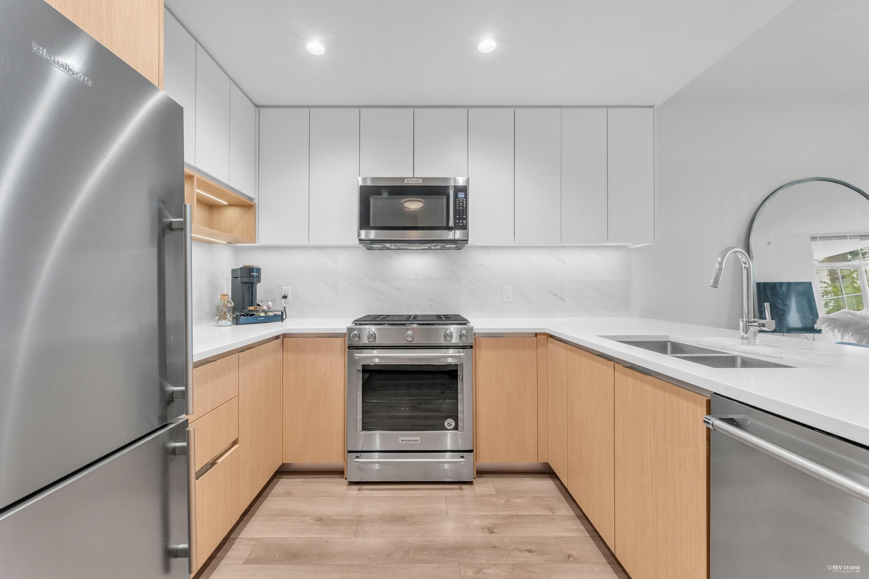 103 - 8940 University Crescent, Burnaby, V5A 0E7 — photo 4