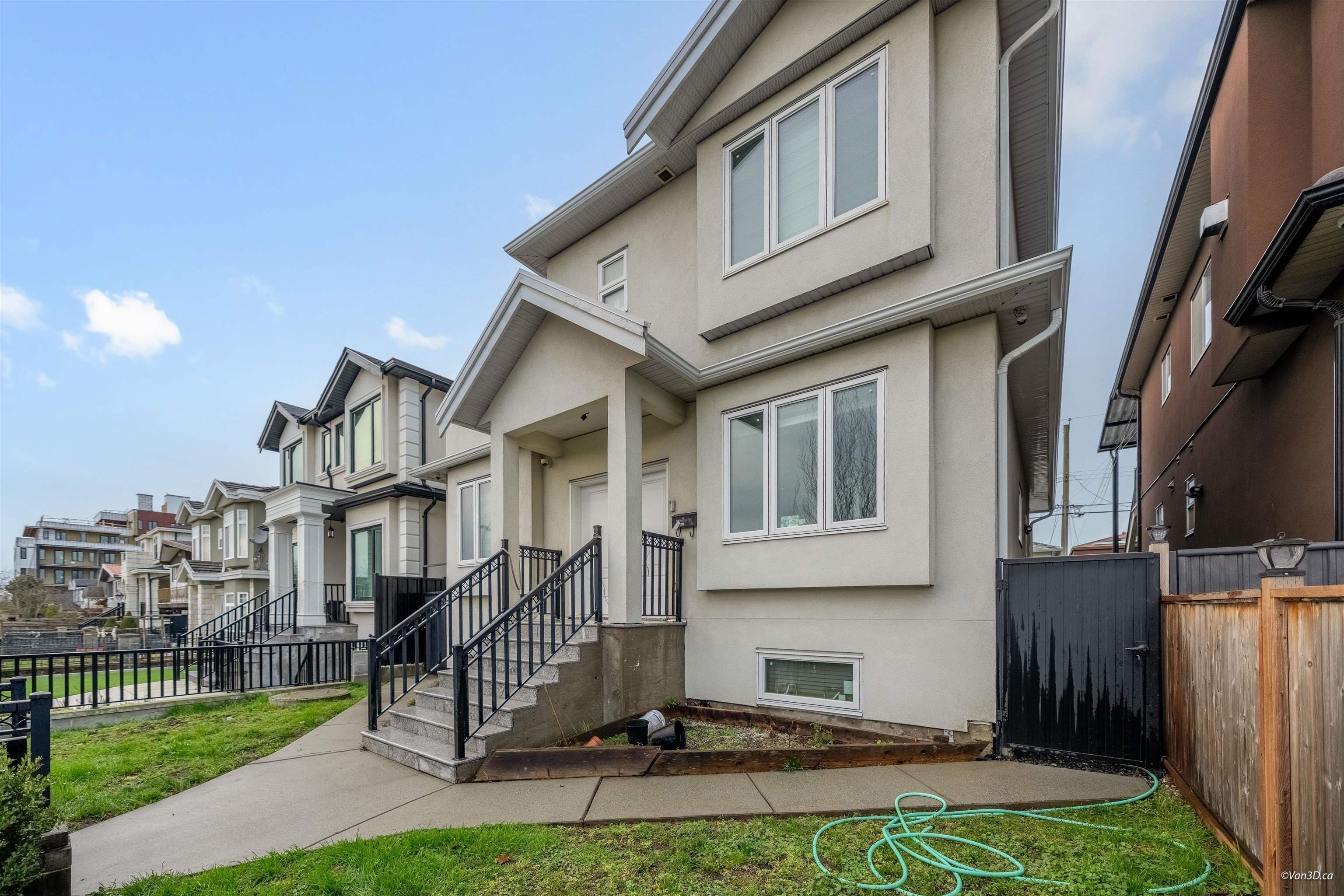 763 E 57th Avenue, Vancouver, V5X 1T3 — photo 2