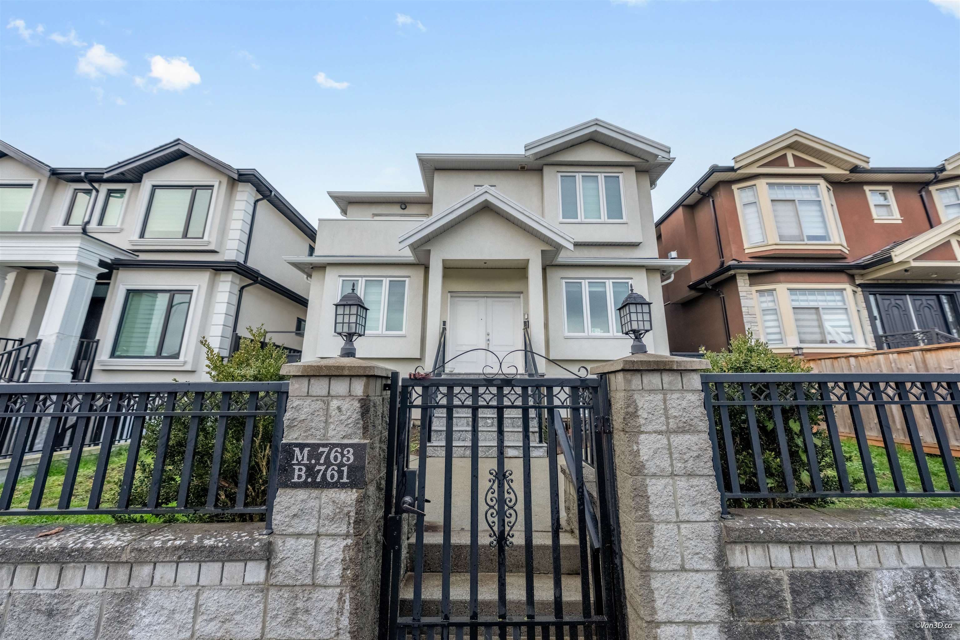 763 E 57th Avenue, Vancouver, V5X 1T3 — photo 1