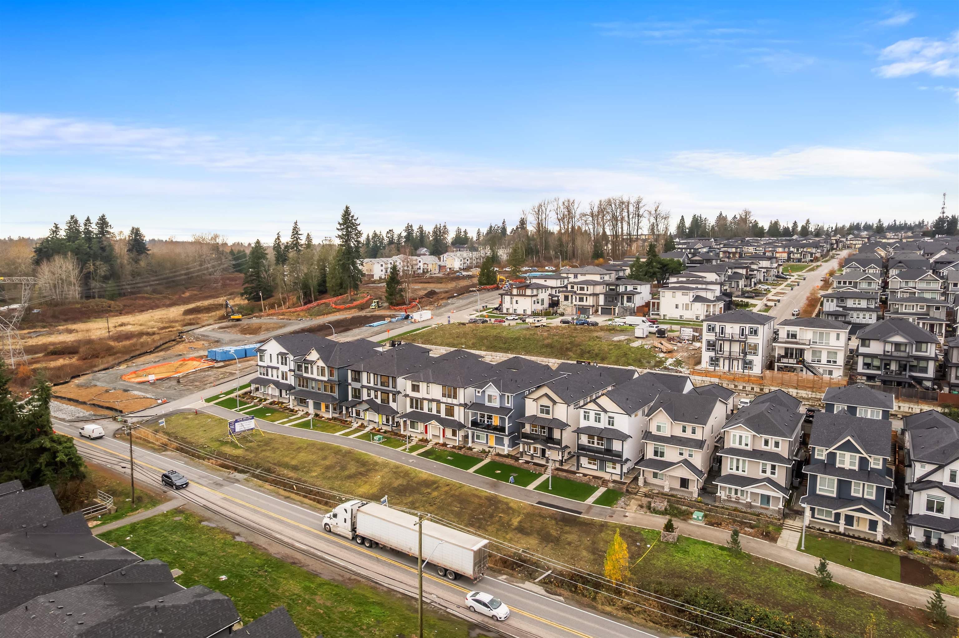16677 16 Avenue, Surrey, V3S 9X7 — photo 2