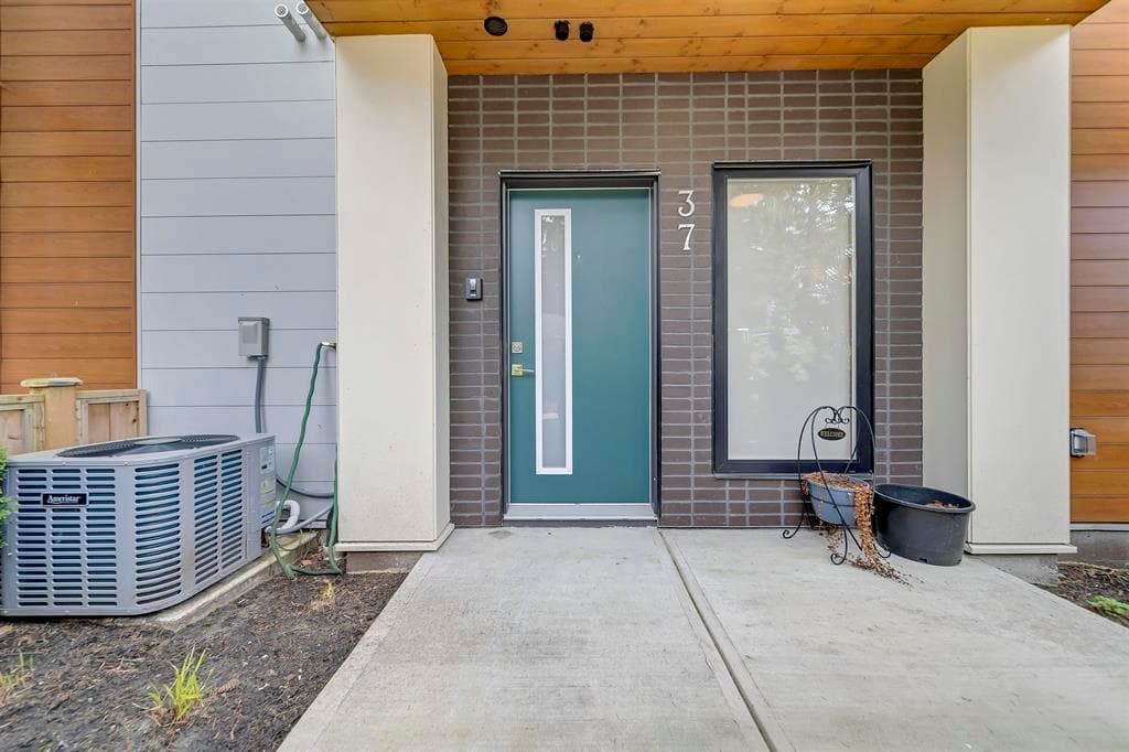 37 - 5858 132 Street, Surrey, V3X 1N1 — photo 2