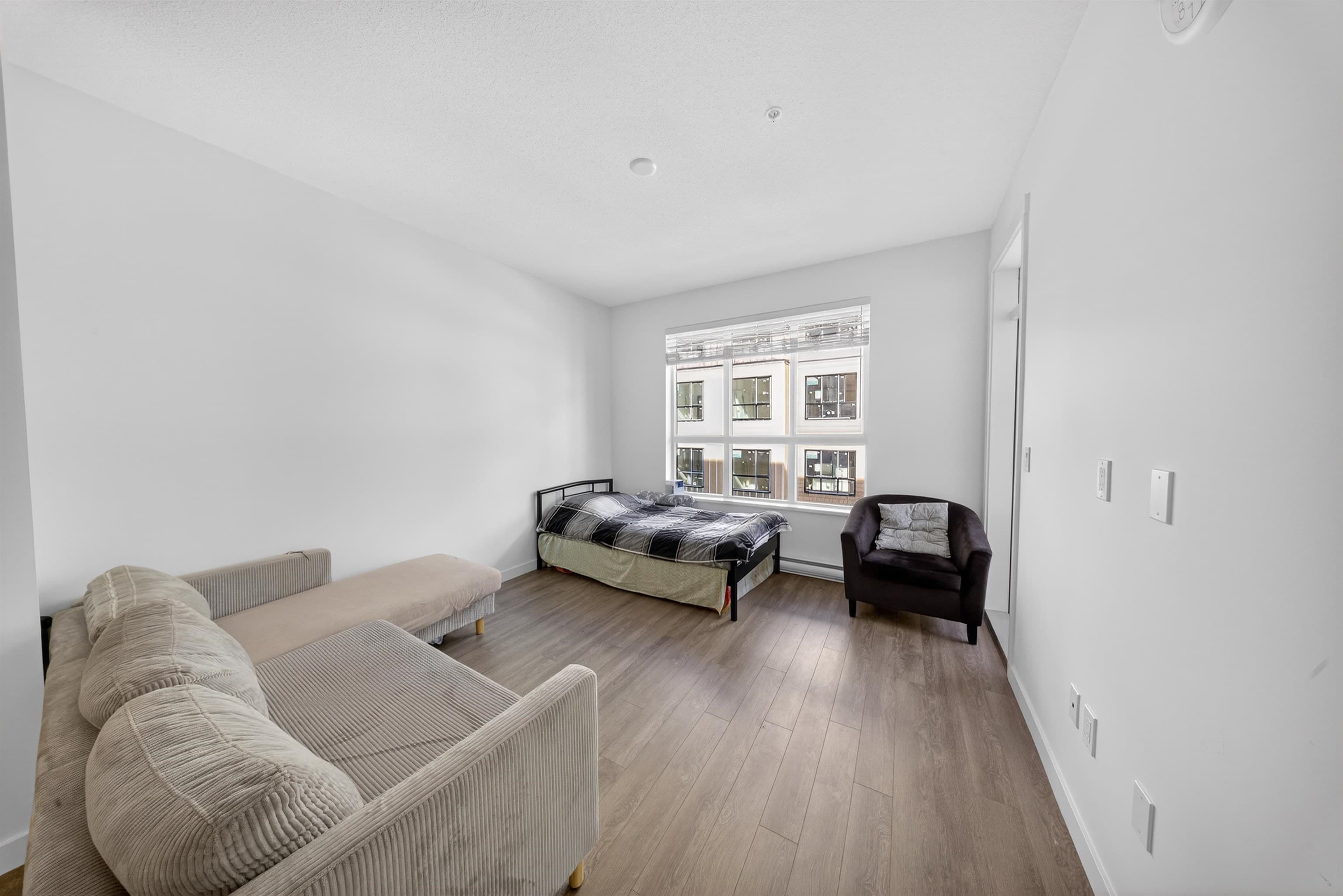 B3-407 - 15777 85 Avenue, Surrey, V3R 1N9 — photo 2