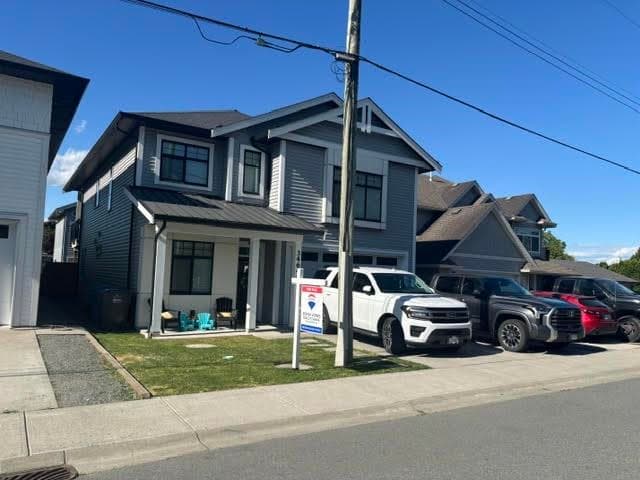 34645 3rd Avenue, Abbotsford, V2S 8B9 — photo 3