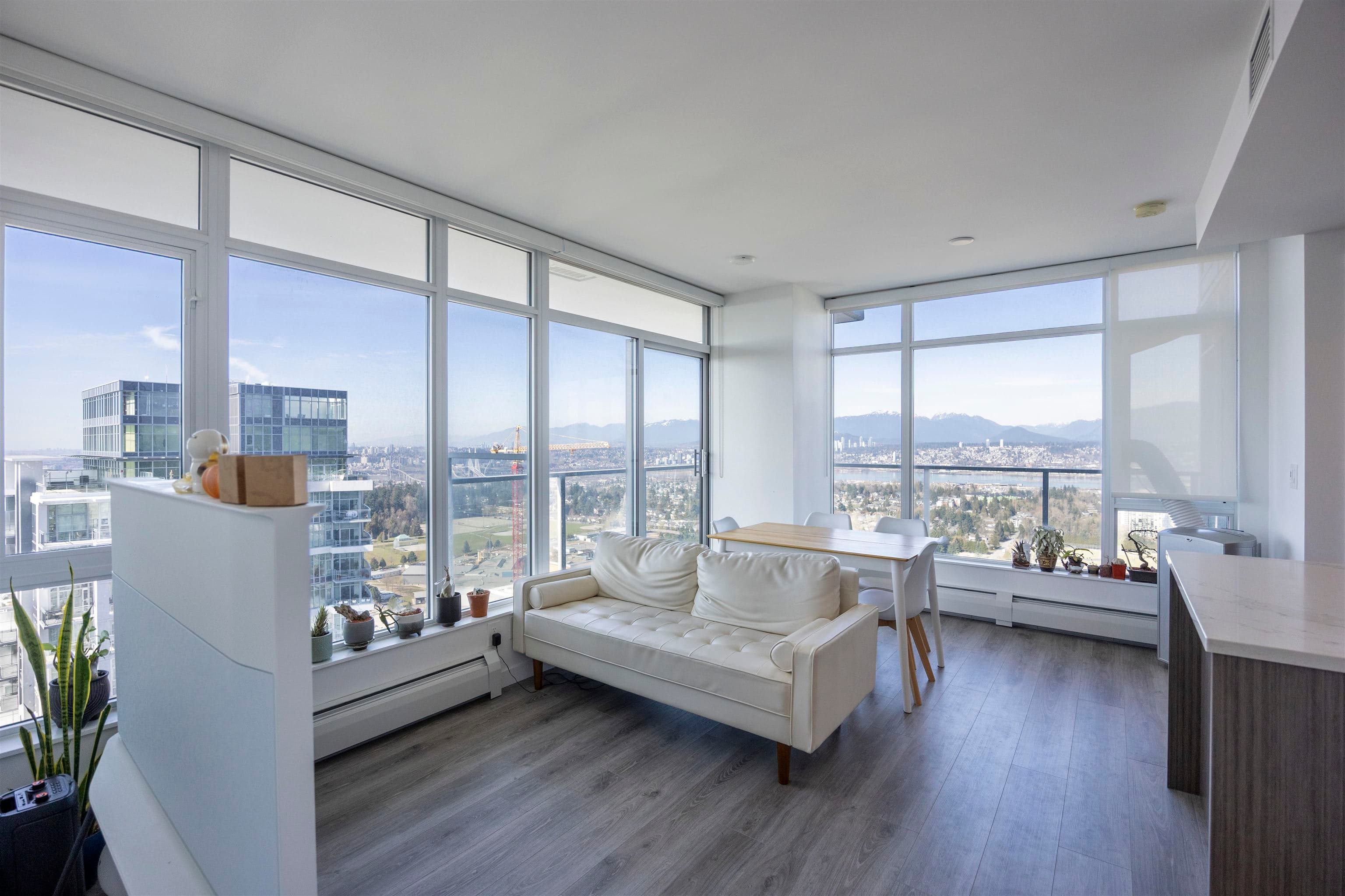 3802 - 13350 Central Avenue, Surrey
