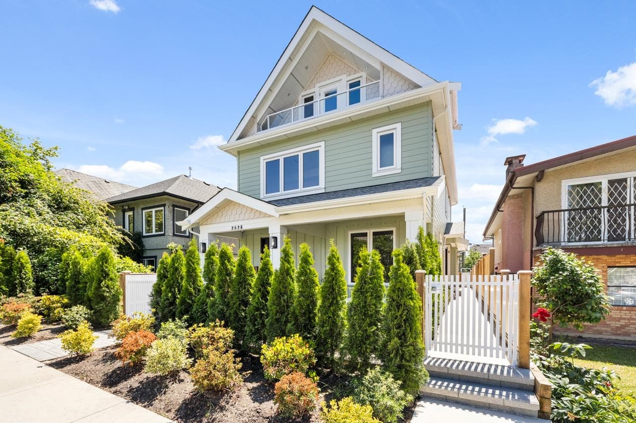 2 - 2528 Turner Street, Vancouver, V5K 2E8 — photo 1