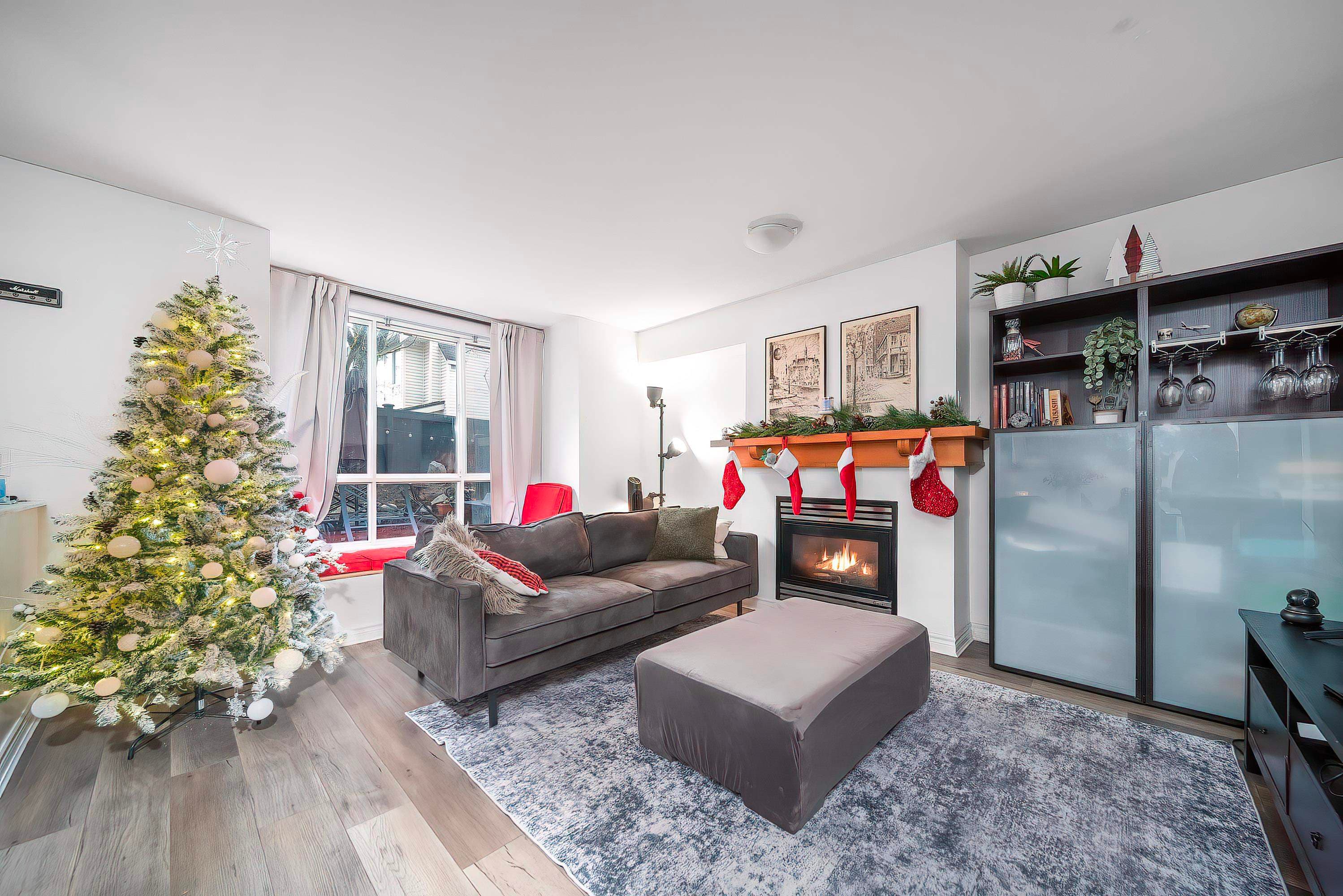 7313 Magnolia Terrace, Burnaby, V5E 4N3 — photo 1