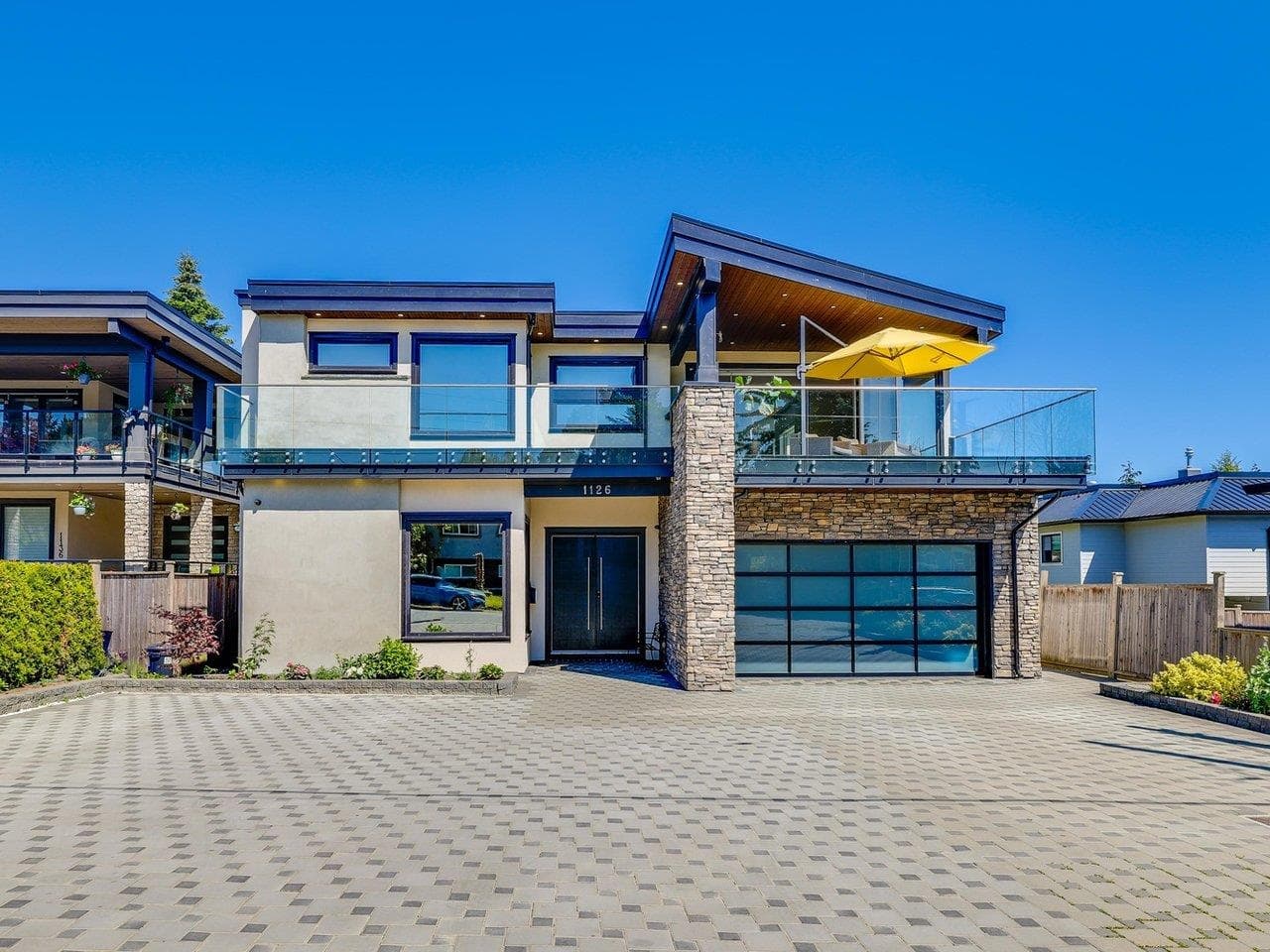 1126 Stevens Street, White Rock, V4B 4X8 — photo 1