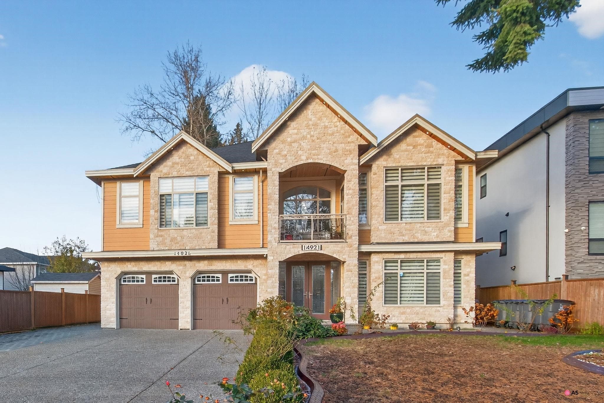 14921 90 Avenue, Surrey, V3R 6W2 — photo 2