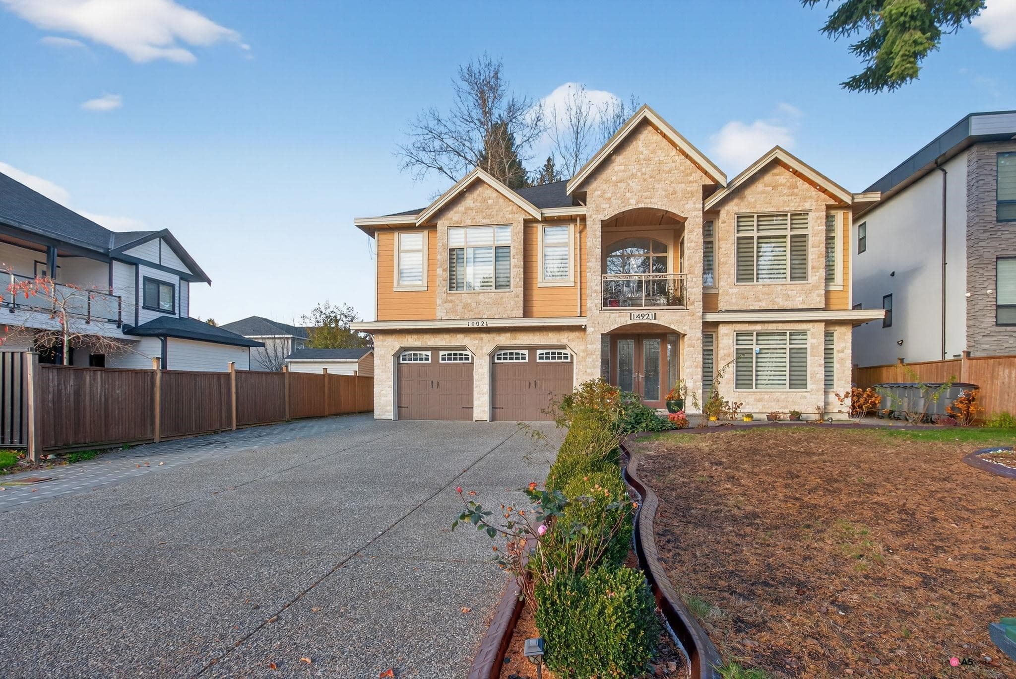 14921 90 Avenue, Surrey, V3R 6W2 — photo 1