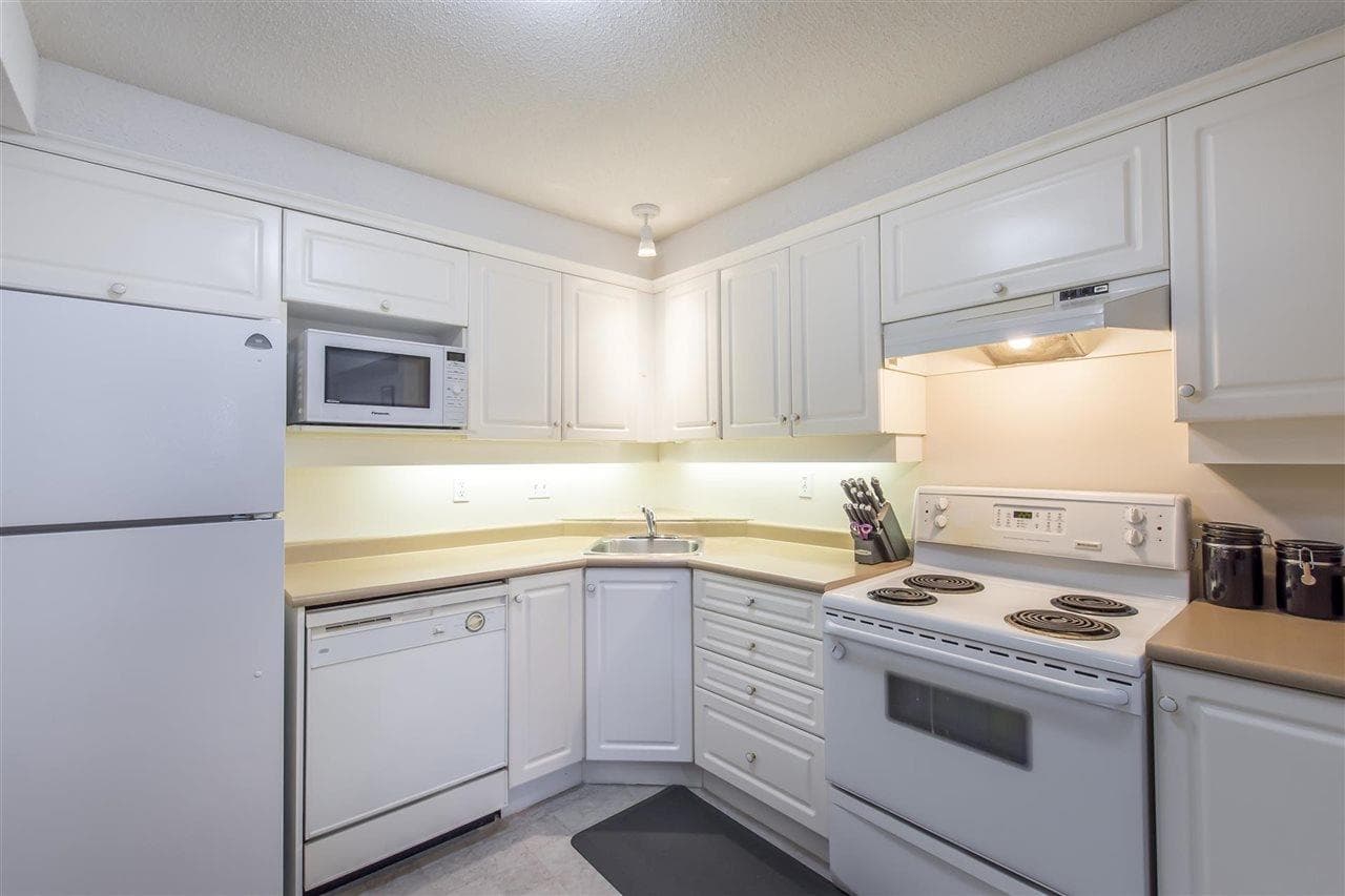 308 - 13780 76 Avenue, Surrey, V3W 1E5 — photo 4