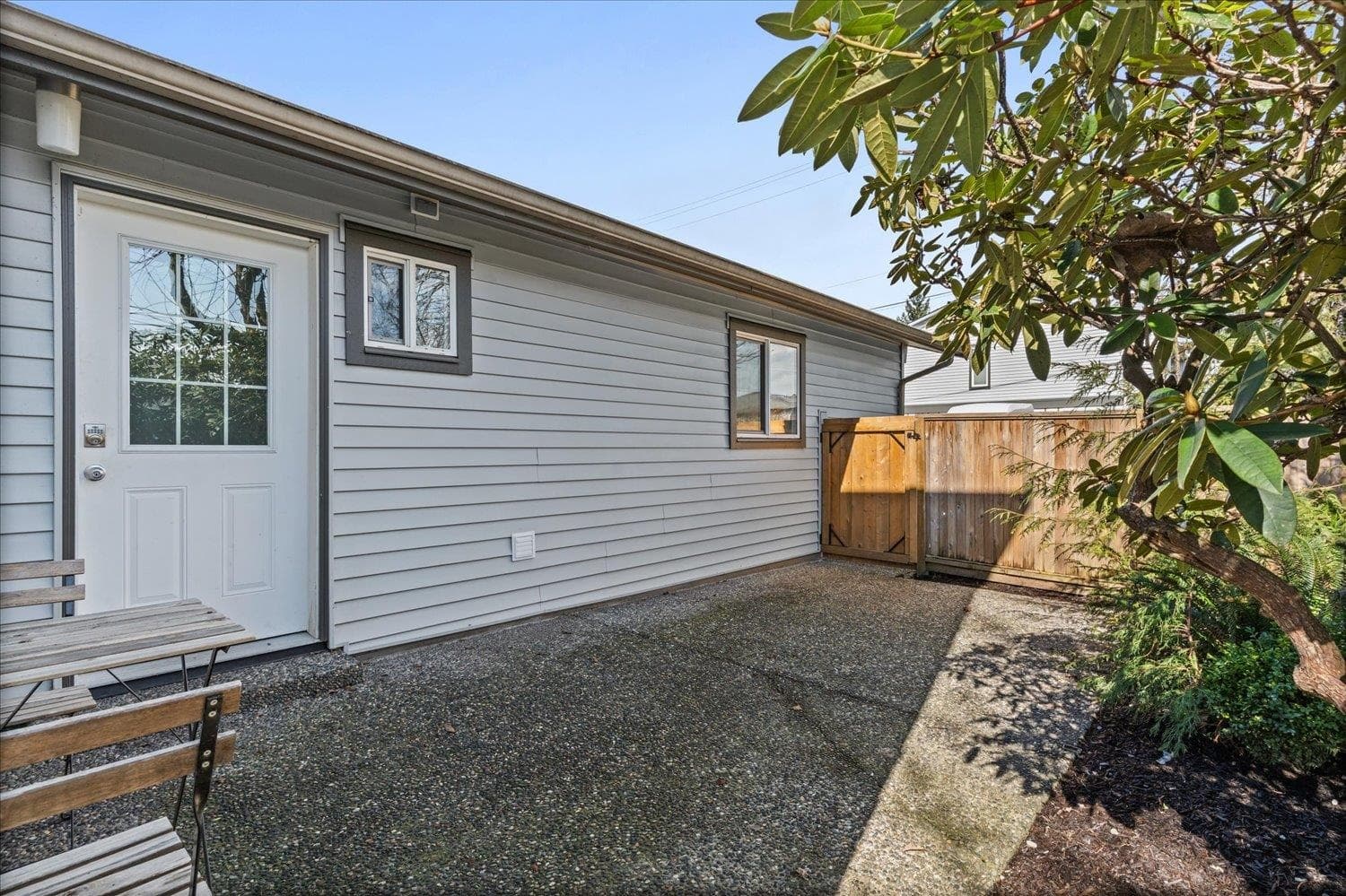 27 - 46689 First Avenue, Chilliwack, V2P 1X5 — photo 3