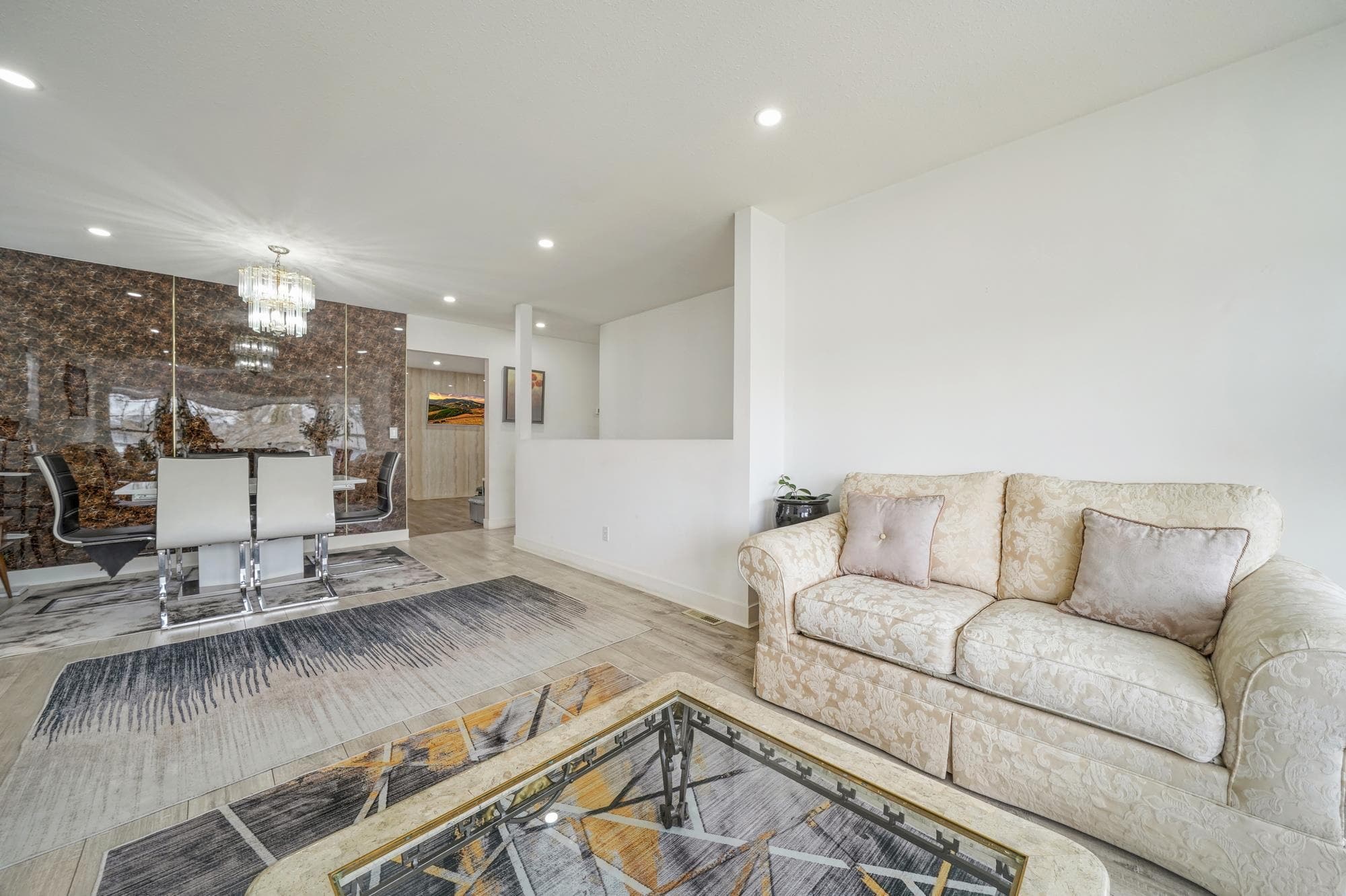 11866 98 Avenue, Surrey, V3V 2J4 — photo 1