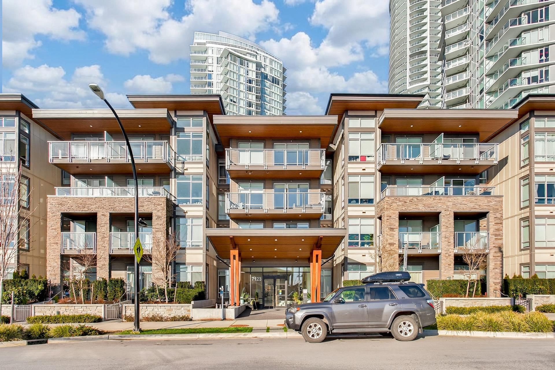 210 - 7123 11th Avenue, Burnaby, V3N 0J6 — photo 2