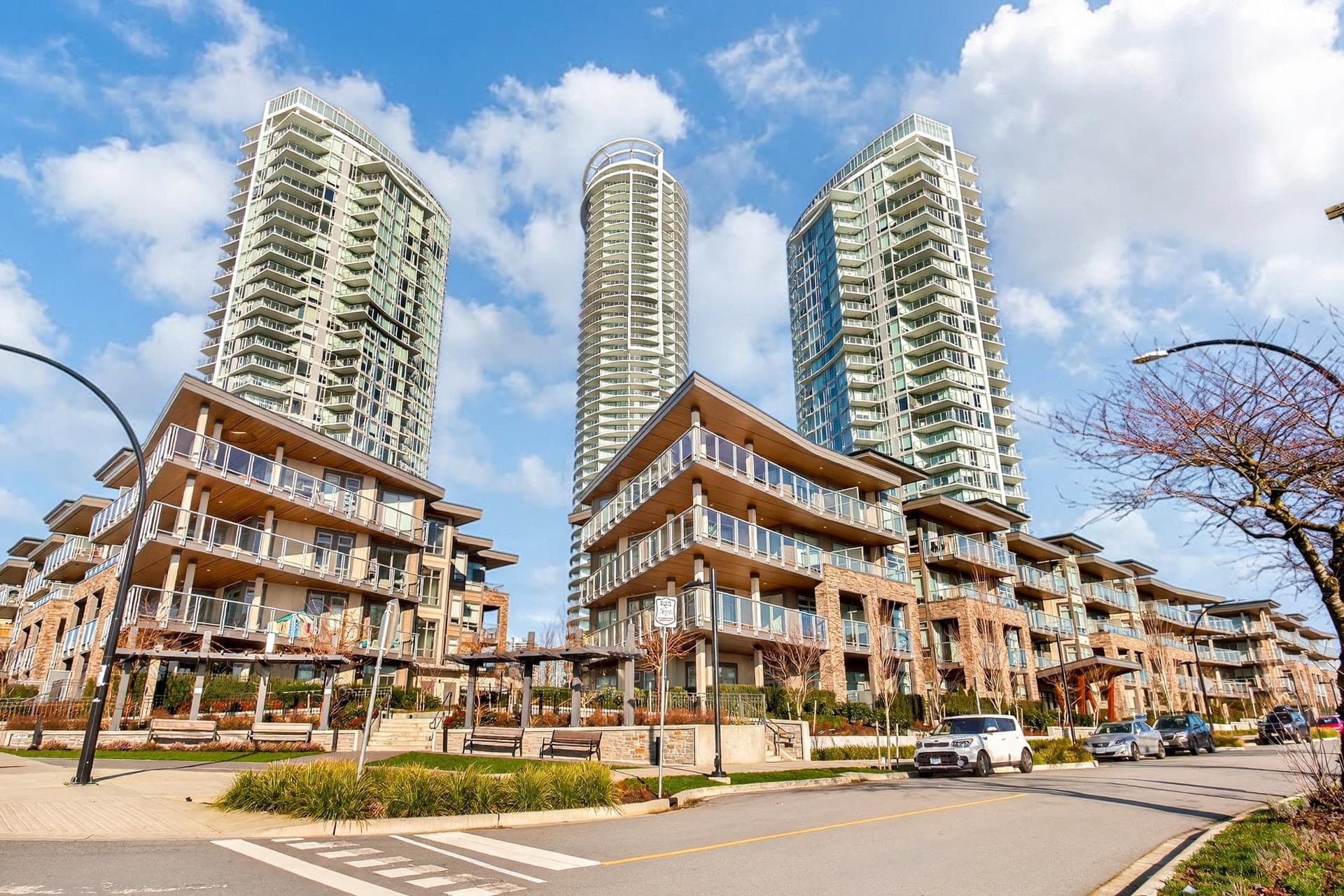 210 - 7123 11th Avenue, Burnaby, V3N 0J6 — photo 1