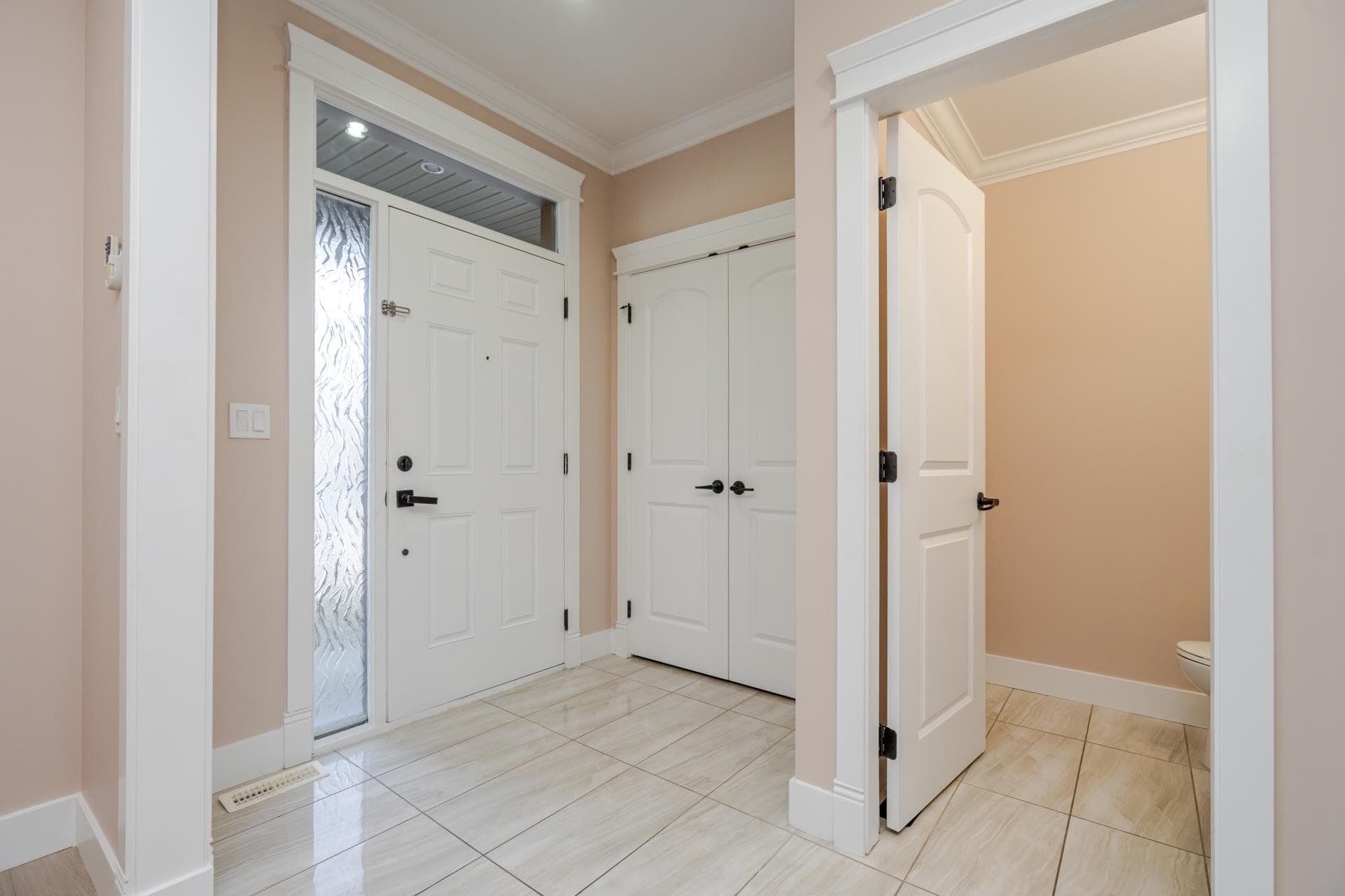 19586 72a Avenue, Surrey, V4N 3E8 — photo 4