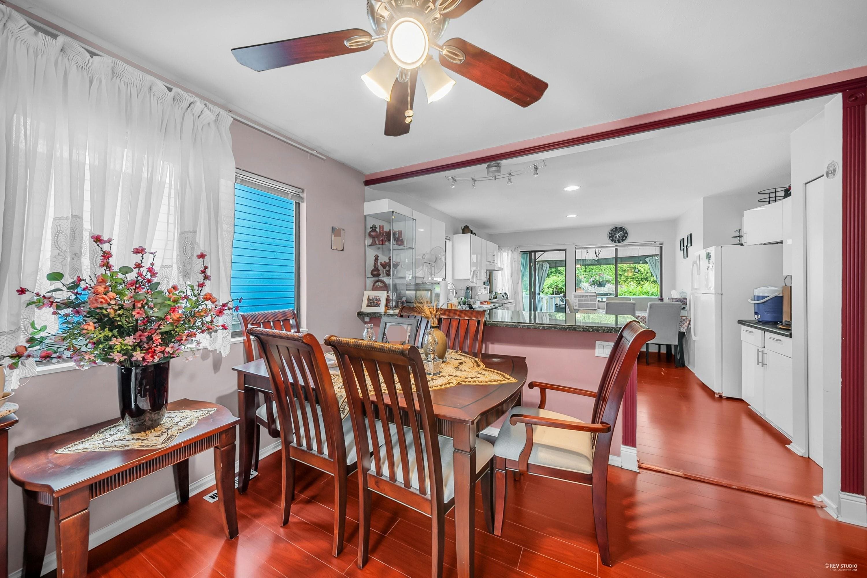 1112 Hansard Crescent, Coquitlam, V3C 4W7 — photo 4