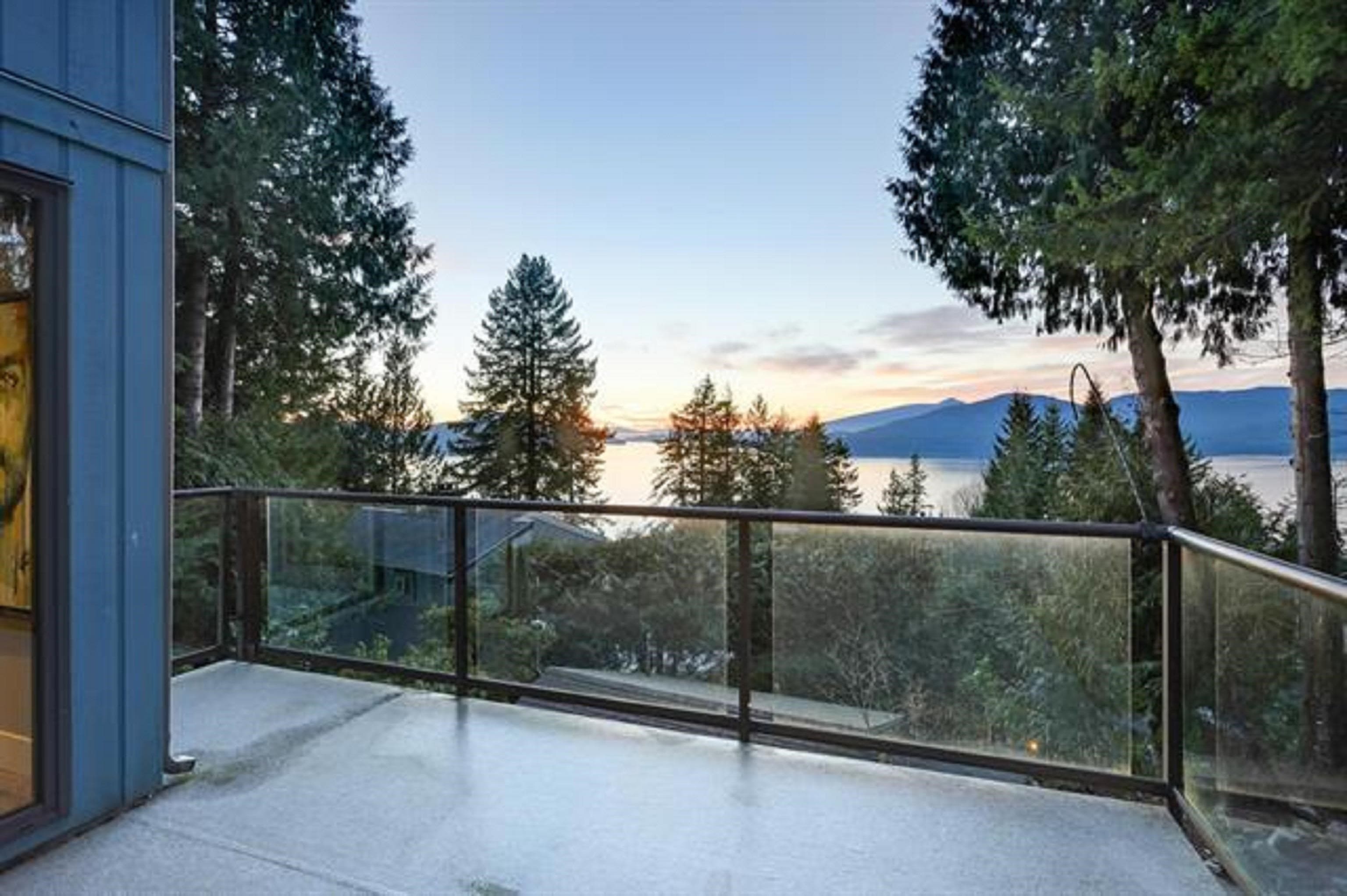 445 Mountain Drive, Lions Bay, V0N 2E0 — photo 3