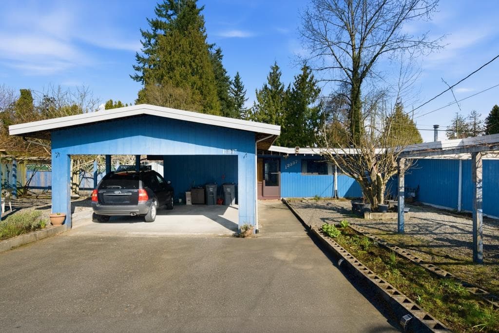 12337 98 Avenue, Surrey, V3V 2K2 — photo 1
