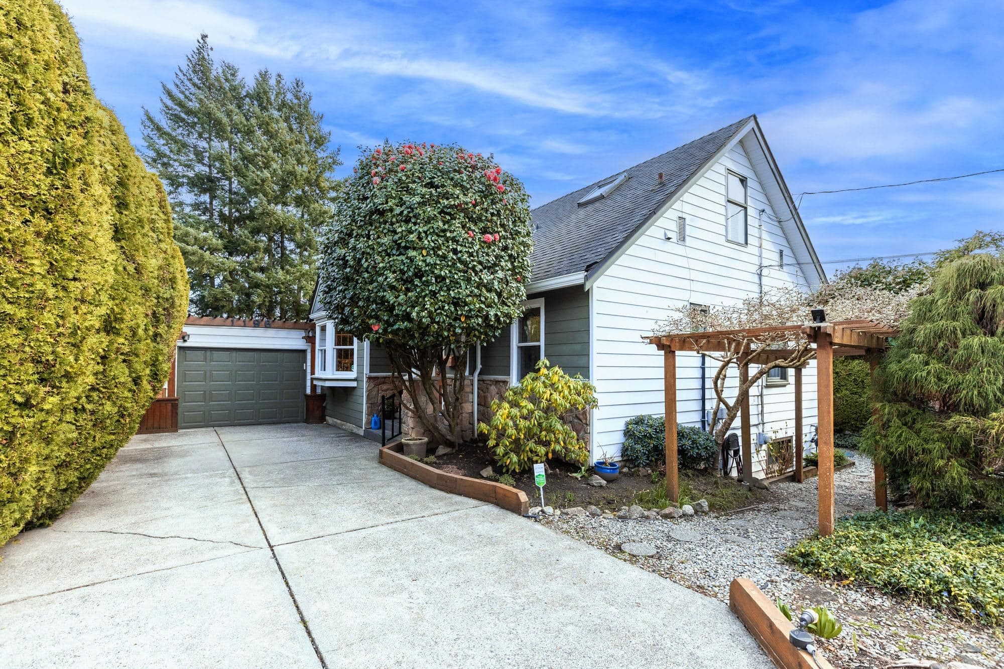 1196 Habgood Street, Surrey, V4B 4W9 — photo 1