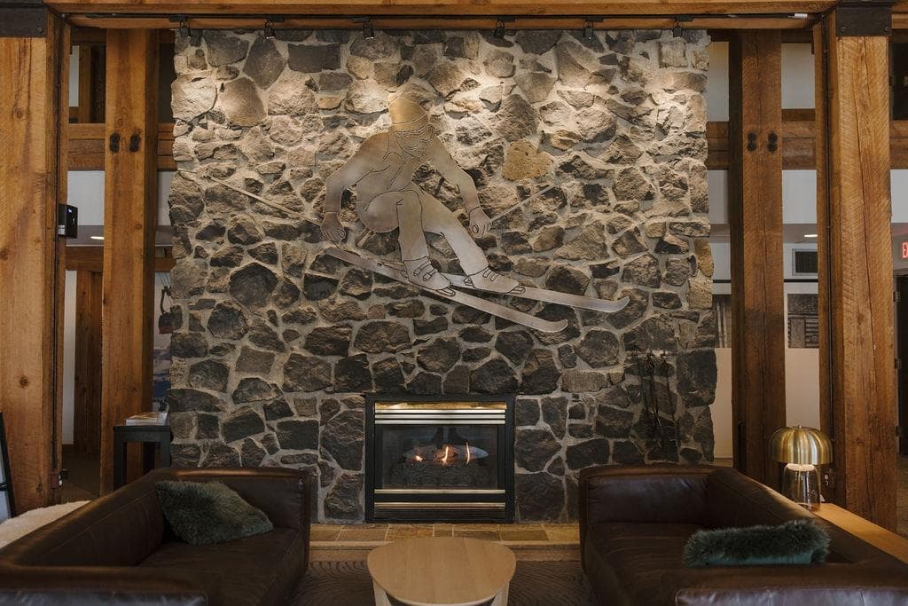208 - 4200 Whistler Way, Whistler, V8E 1J4 — photo 2