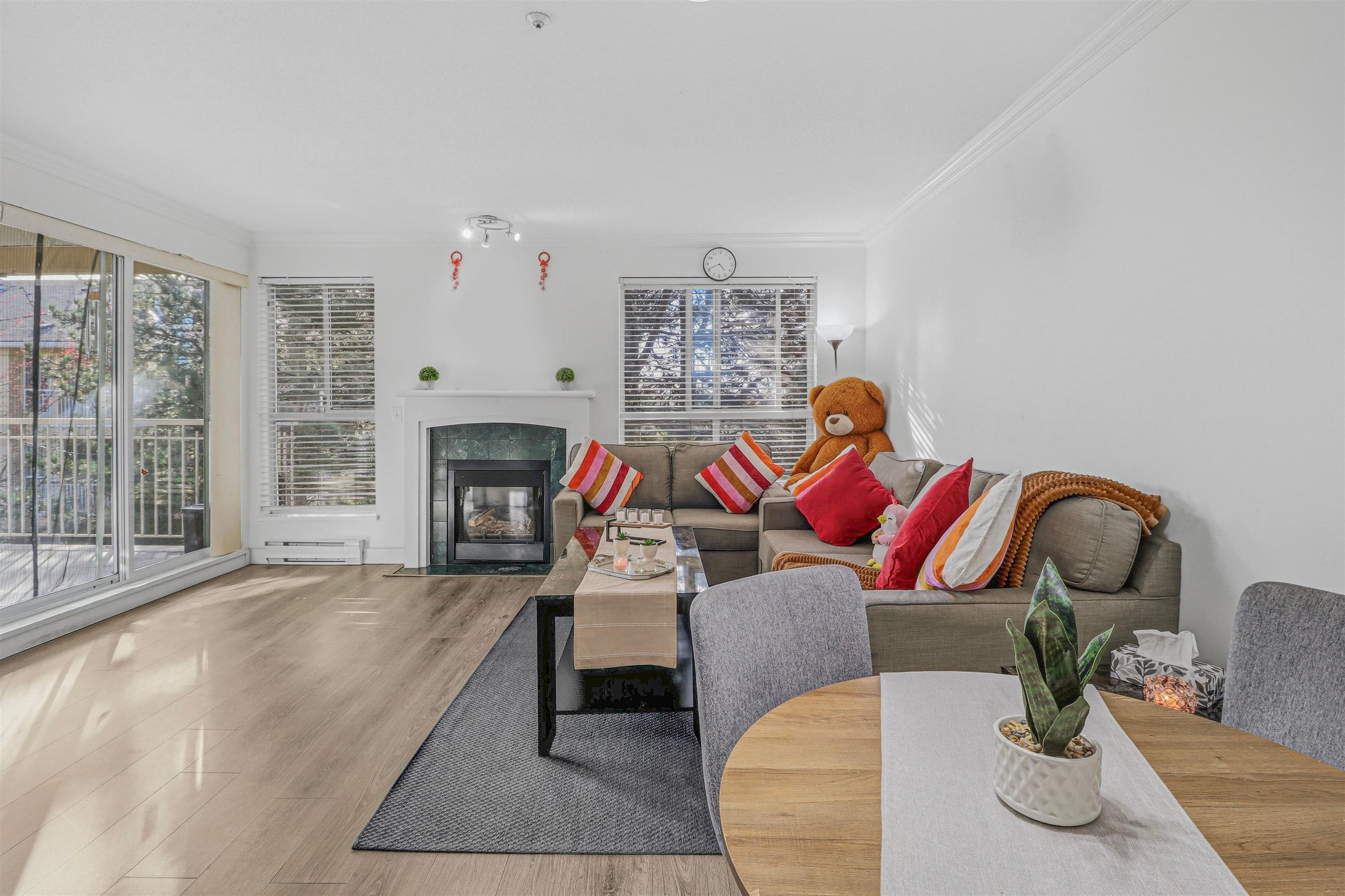 411 - 13733 74 Avenue, Surrey, V3W 1B8 — photo 2