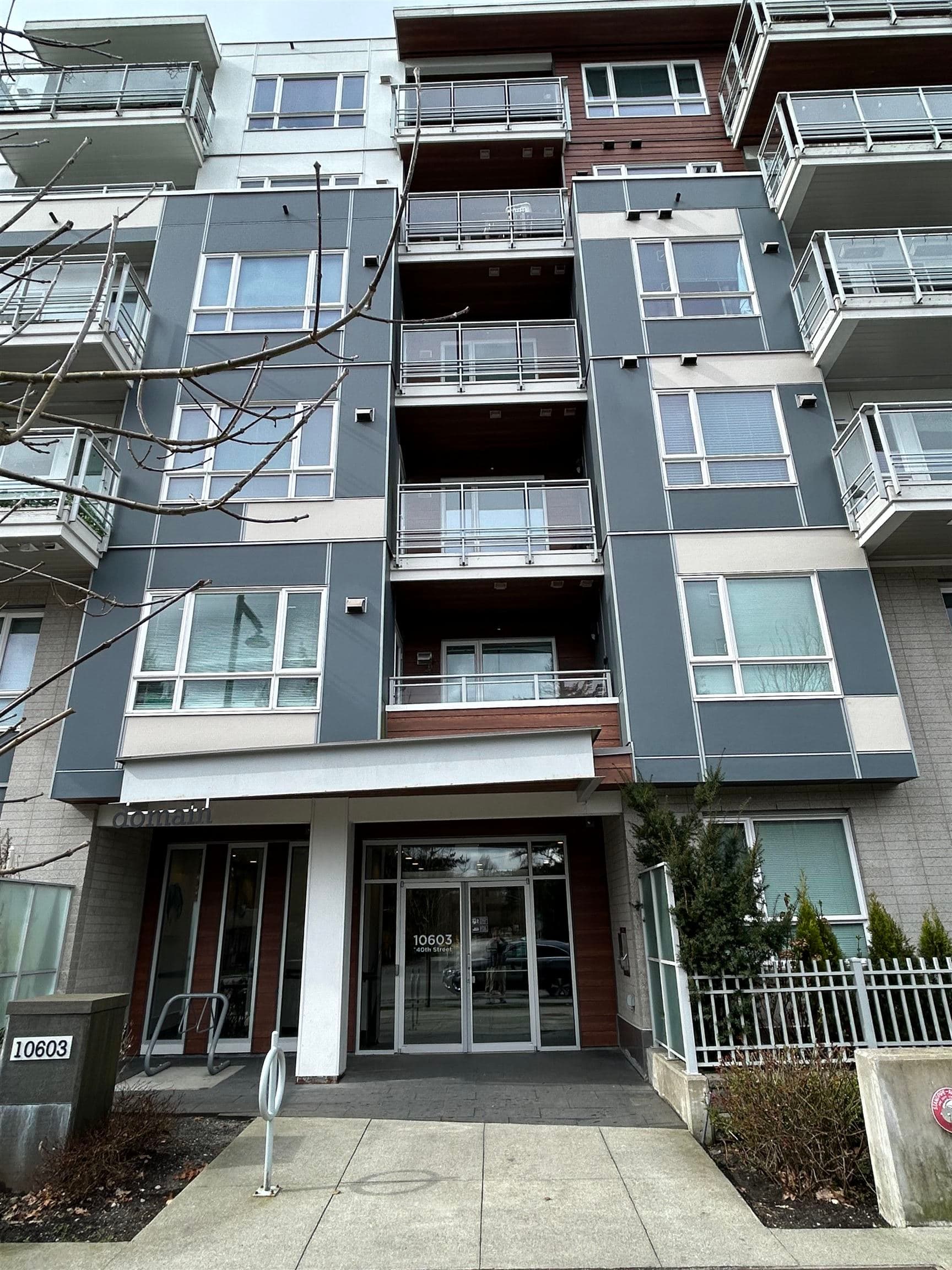 512 - 10603 140 Street, Surrey, V3T 0M8 — photo 1