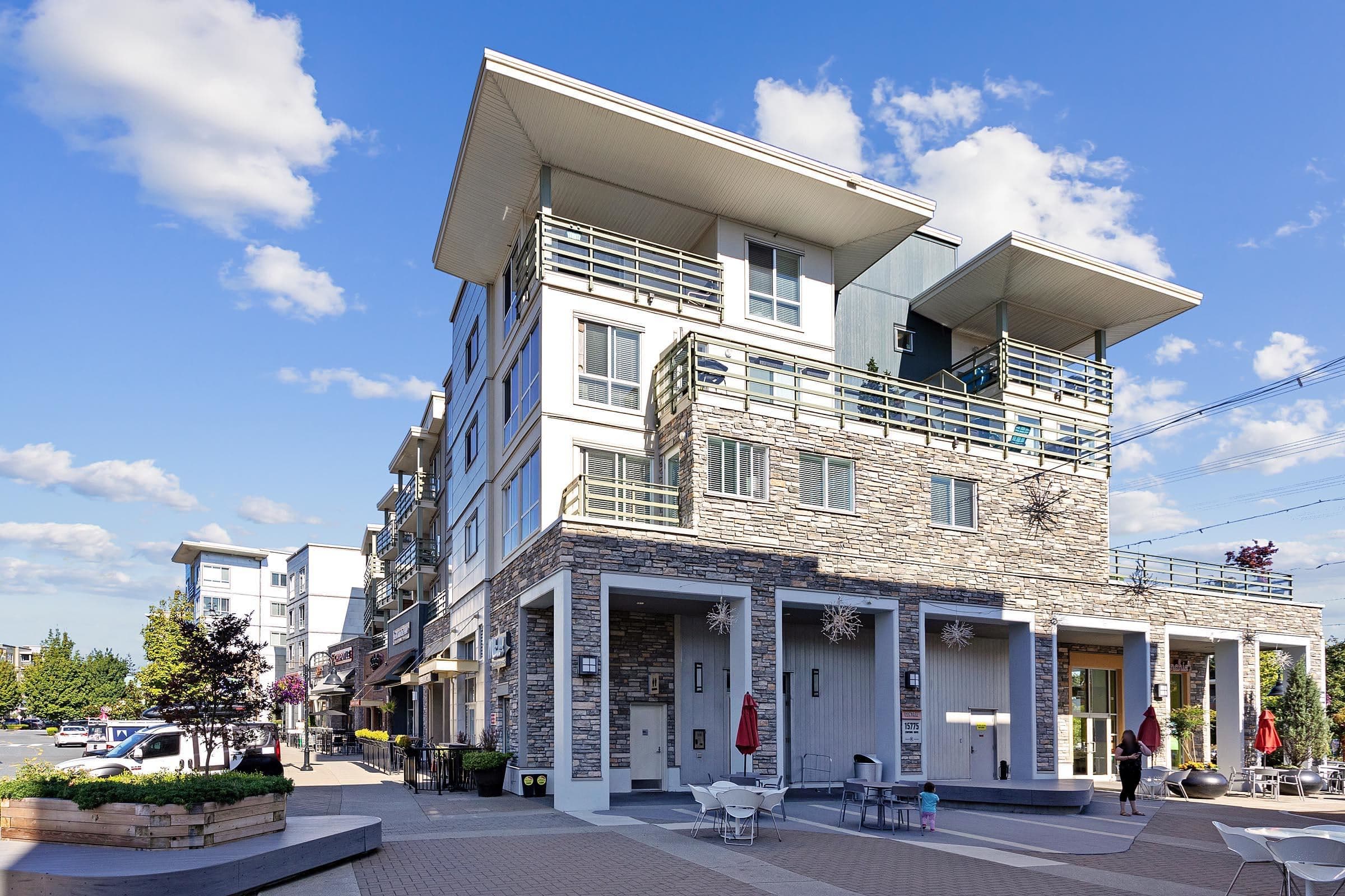 311 - 15775 Croydon Drive, Surrey, V3Z 2L6 — photo 2