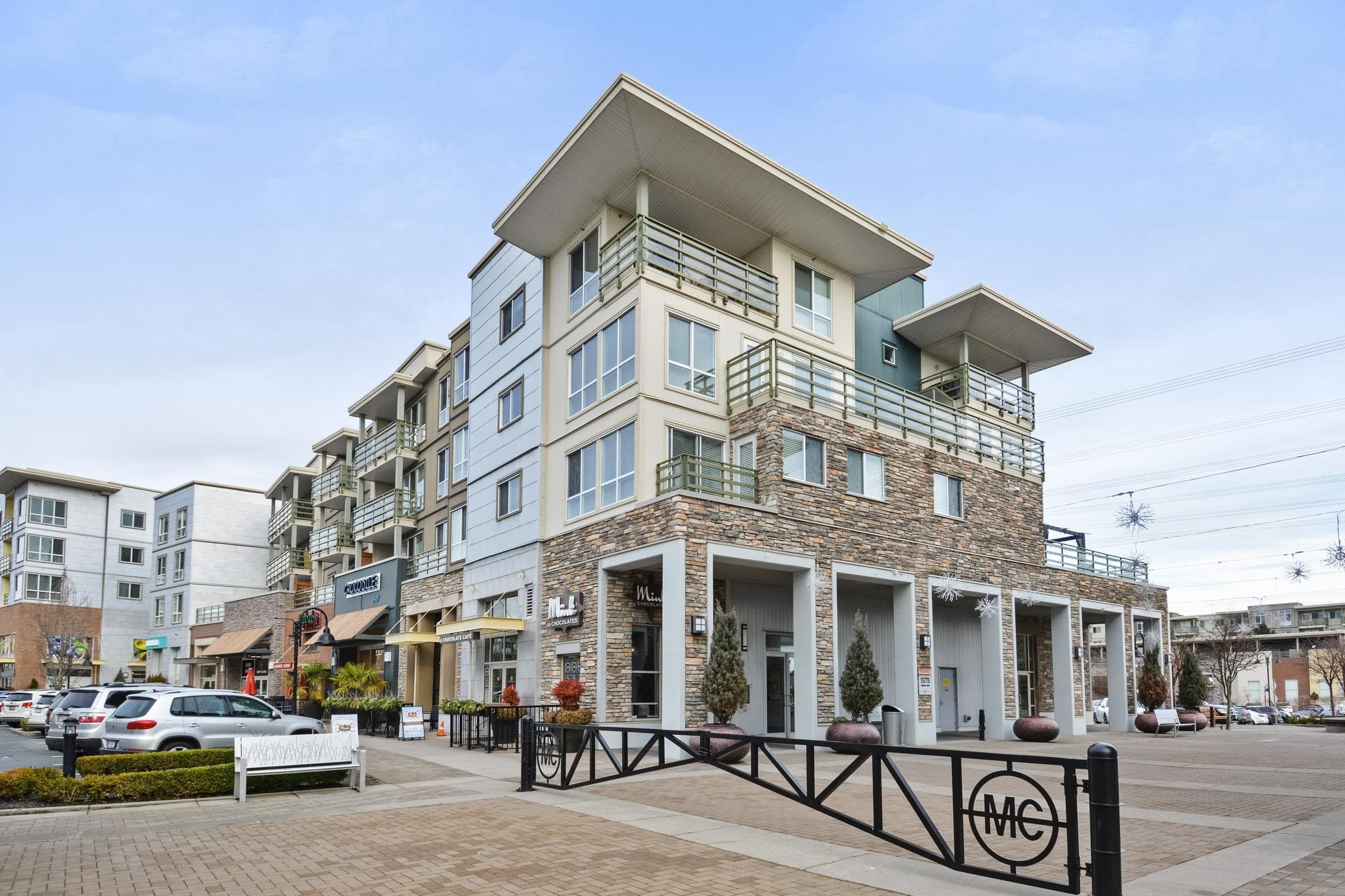 311 - 15775 Croydon Drive, Surrey, V3Z 2L6 — photo 1