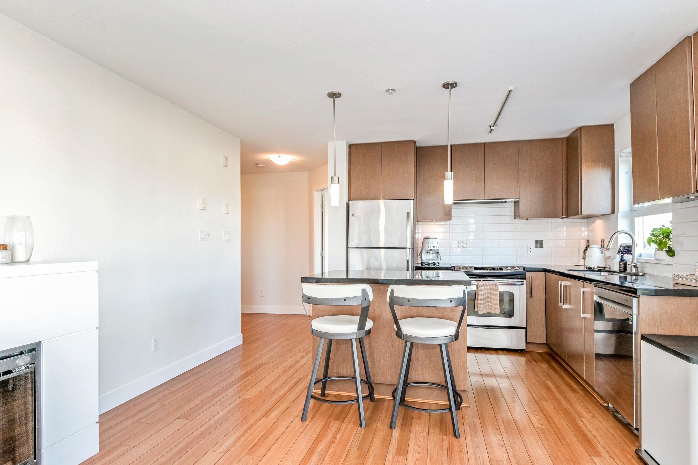 311 - 15775 Croydon Drive, Surrey, V3Z 2L6 — photo 5