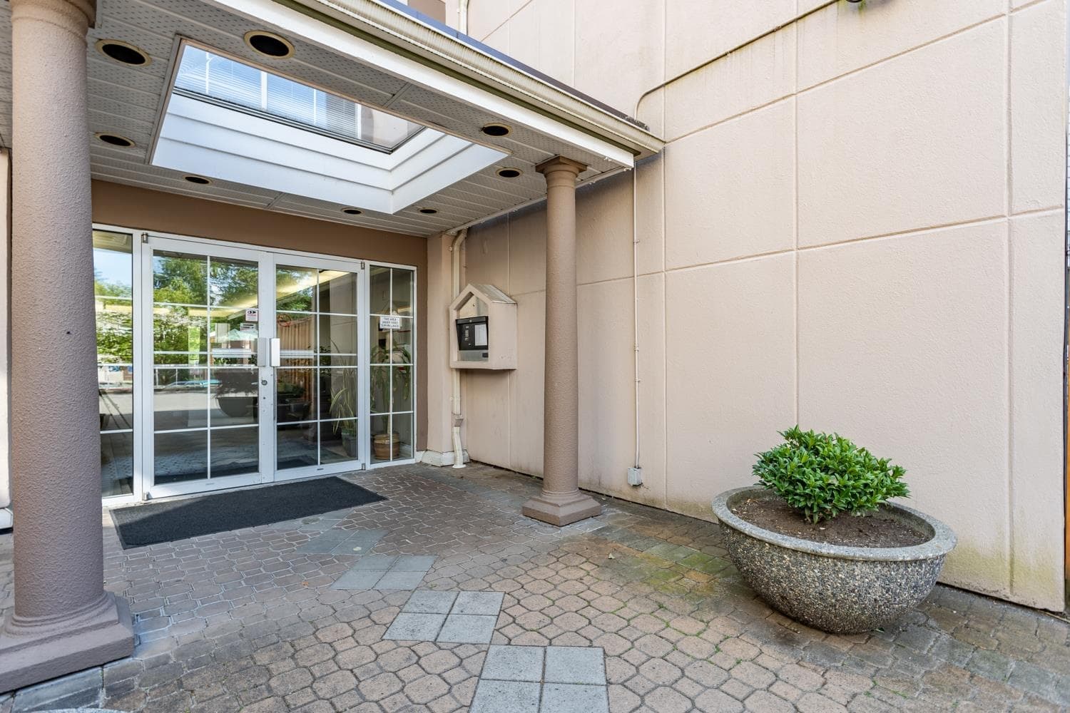 401 - 2678 Dixon Street, Port Coquitlam, V3C 6L7 — photo 4