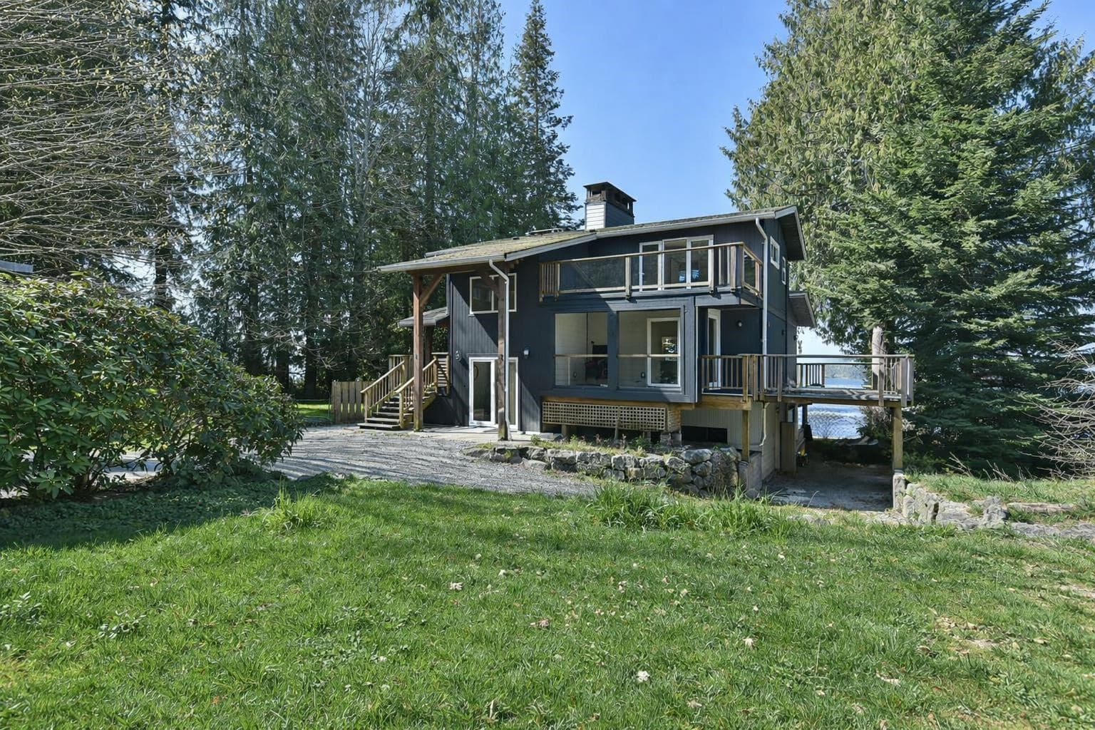 8429 Redrooffs Road, Halfmoon Bay, V7Z 1E6 — photo 4