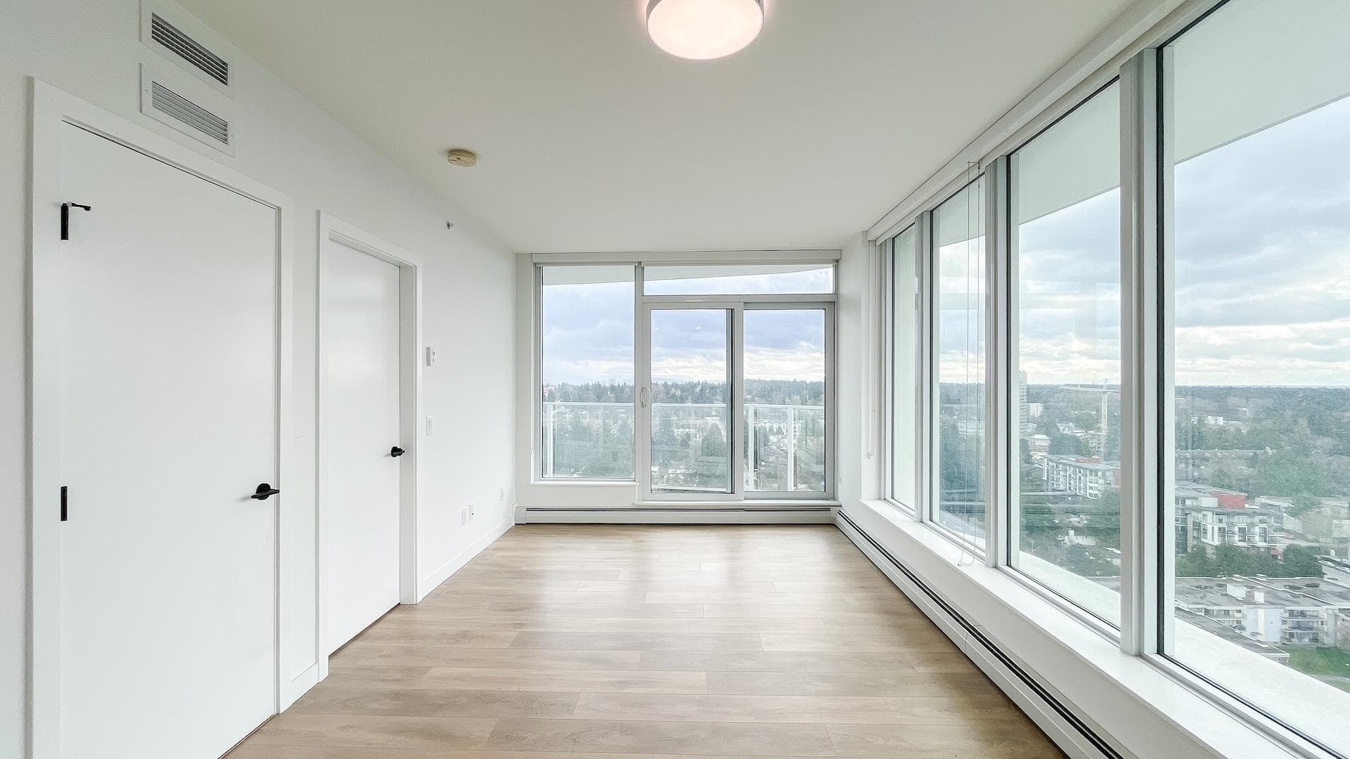 2305 - 13685 102 Avenue, Surrey, V3T 1N7 — photo 5