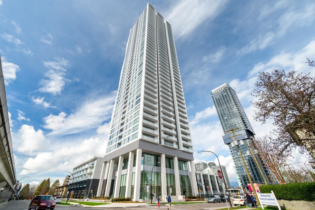 2207 - 6087 Wilson Avenue, Burnaby, V5H 0M1 — photo 1