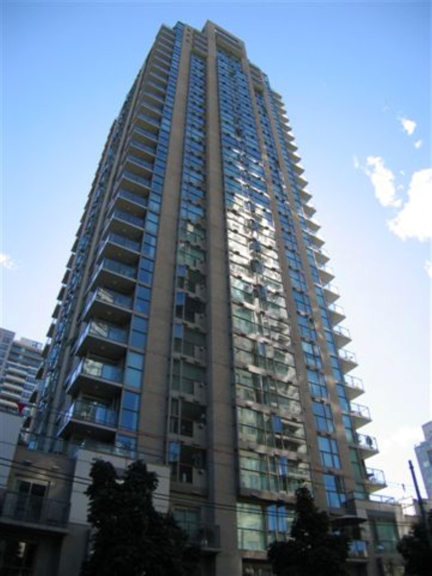 906 - 928 Richards Street, Vancouver, V6B 6P6 — photo 1