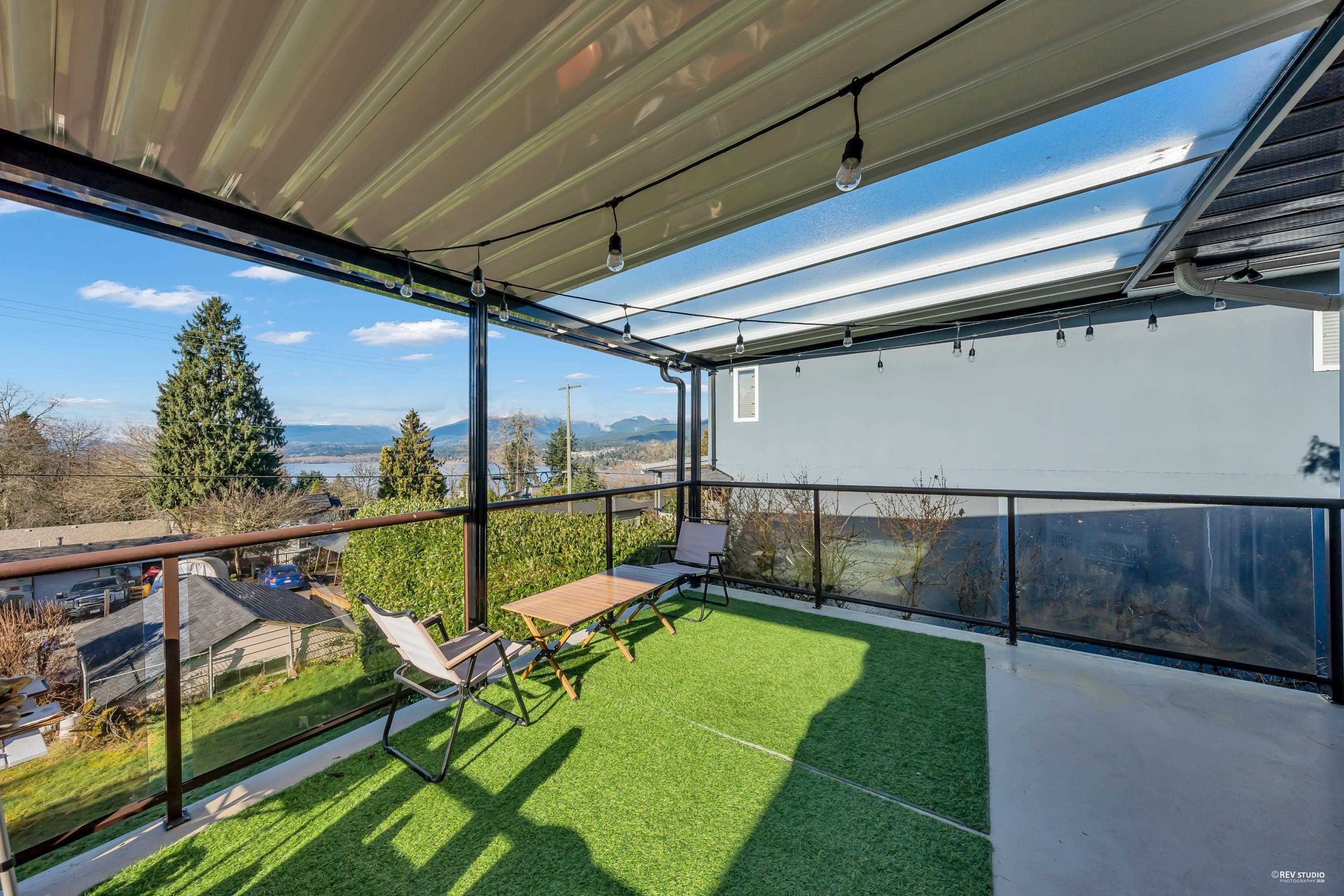 7247 Barnet Road, Burnaby, V5A 1E3 — photo 2