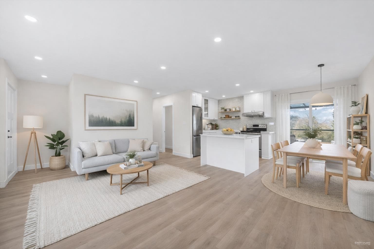 7247 Barnet Road, Burnaby, V5A 1E3 — photo 1