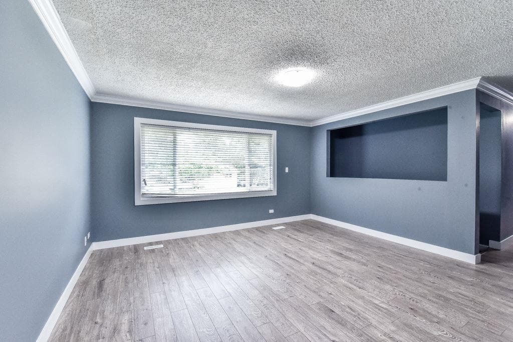 10515 138a Street, Surrey, V3T 4L2 — photo 2