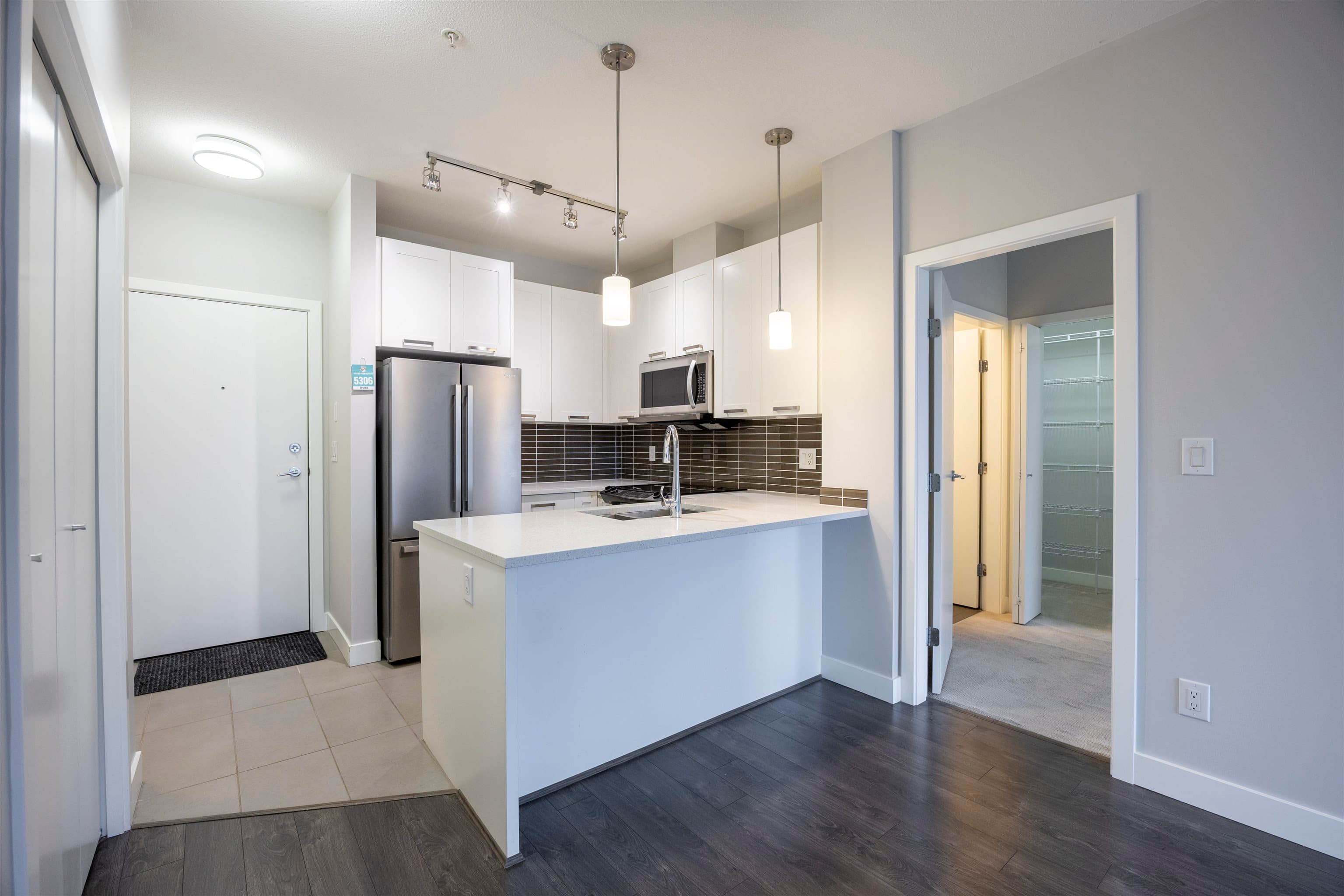 306 - 10455 154 Street, Surrey, V3R 0C5 — photo 3