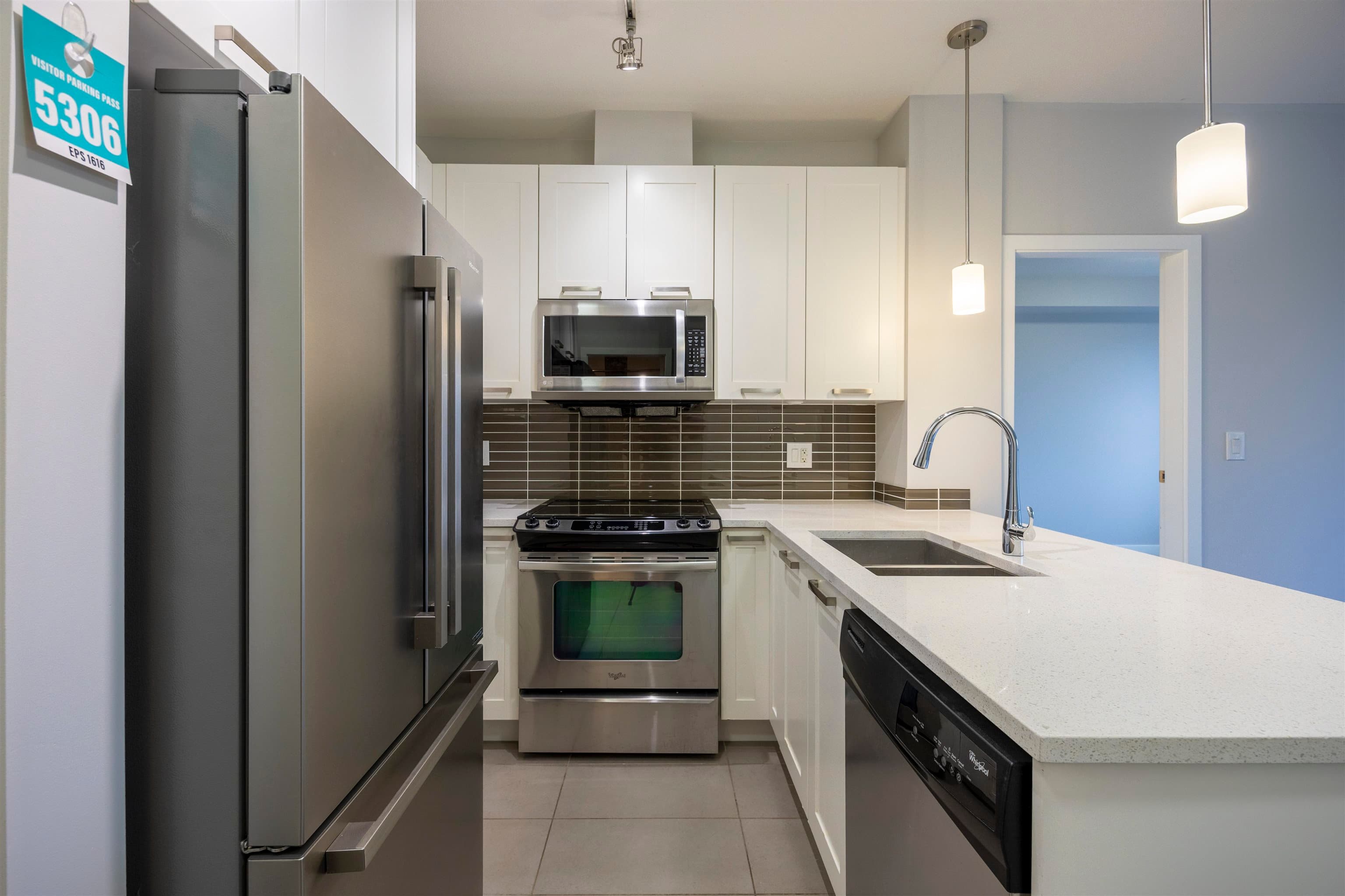 306 - 10455 154 Street, Surrey, V3R 0C5 — photo 4