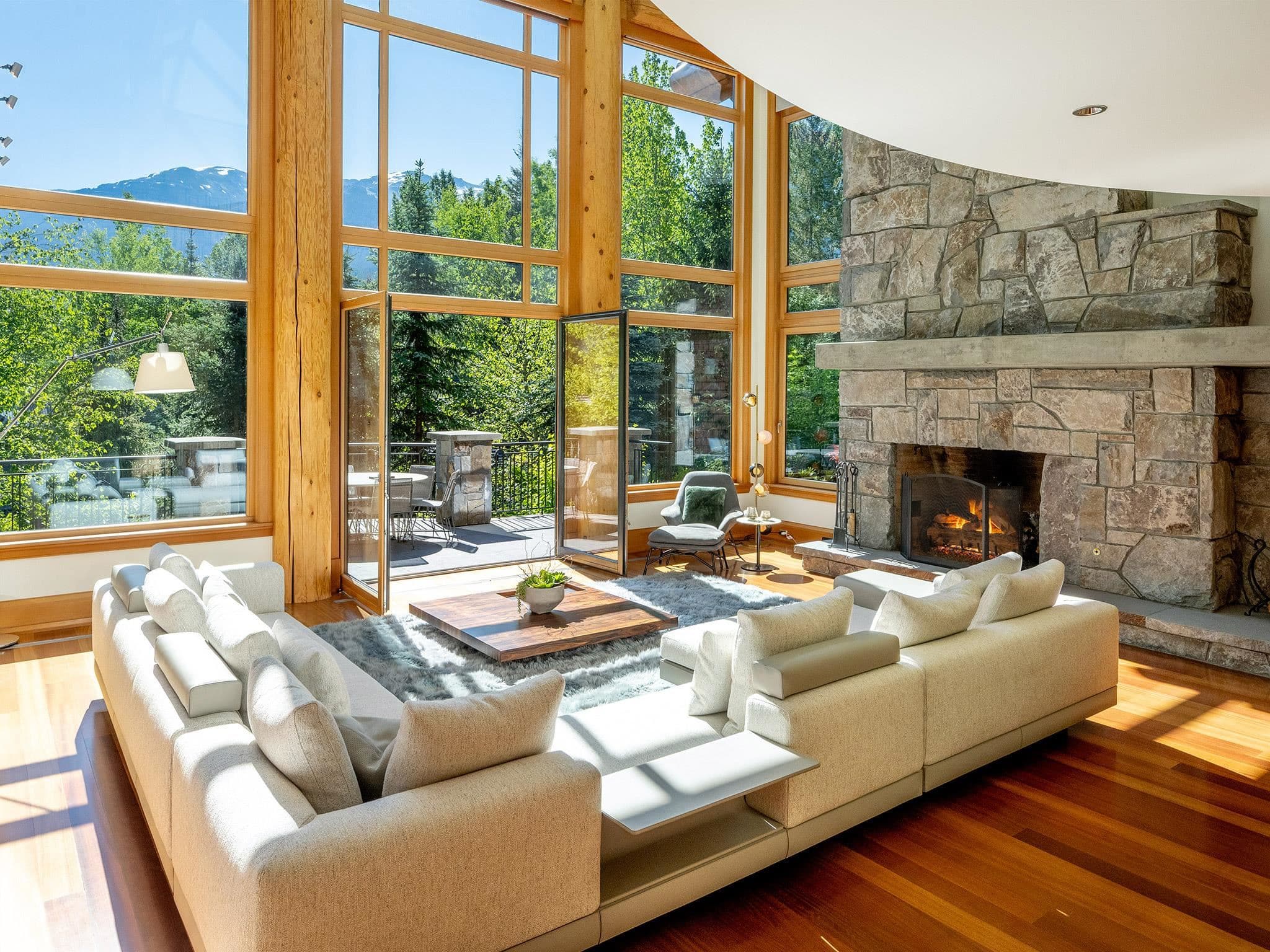 7425 Treetop Lane, Whistler, V8E 0E9 — photo 2