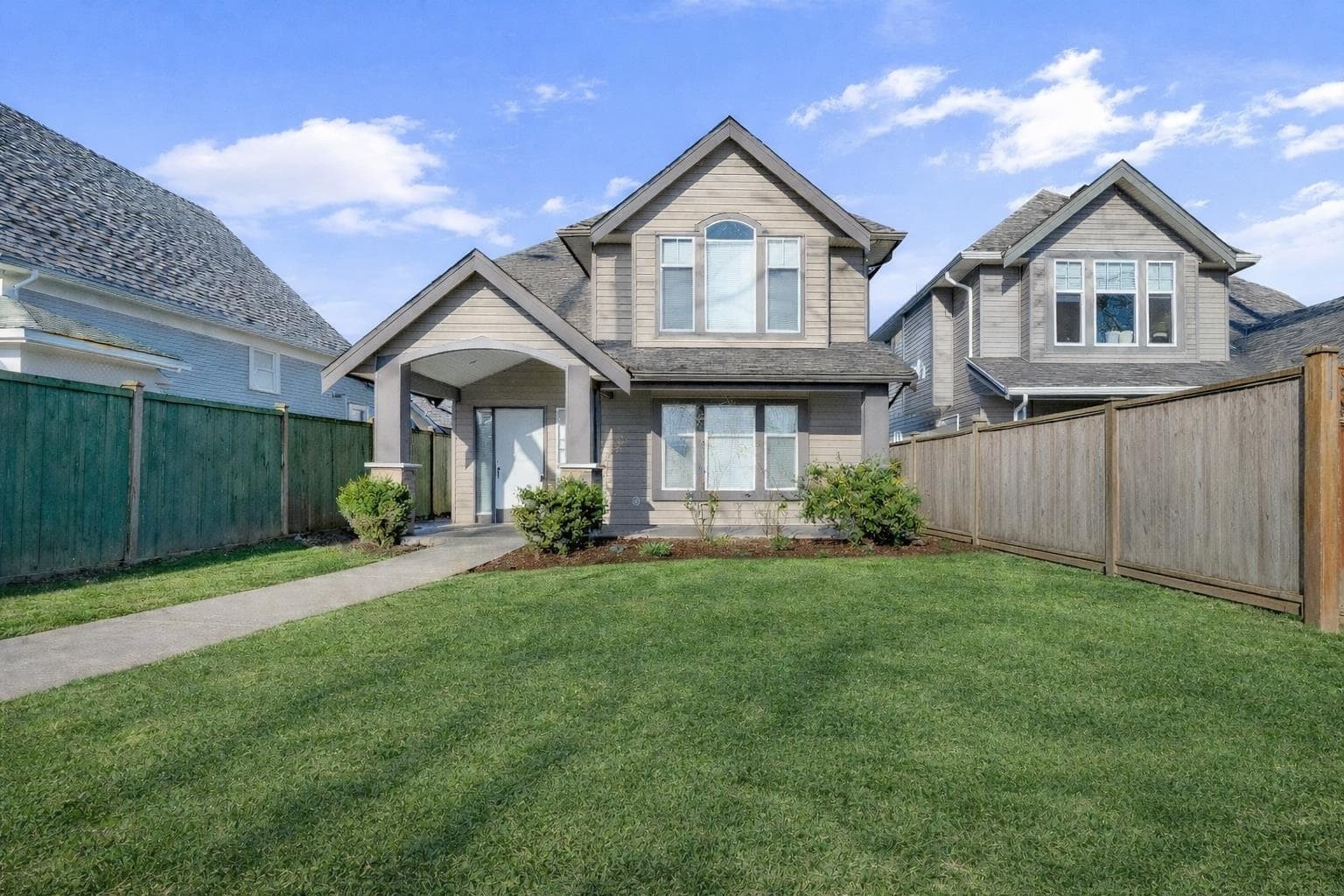 46151 Third Avenue, Chilliwack, V2P 1R7 — photo 1