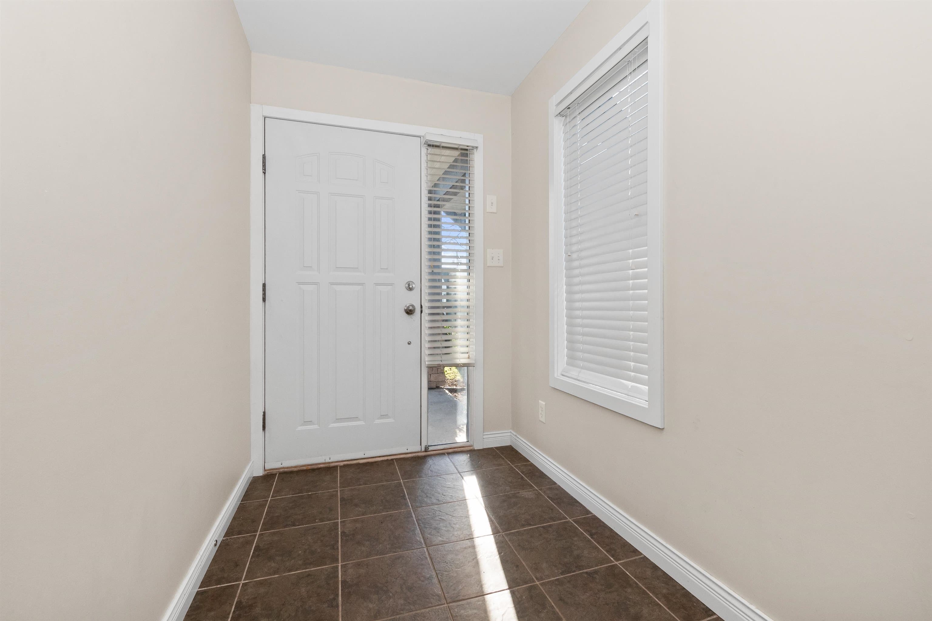 46151 Third Avenue, Chilliwack, V2P 1R7 — photo 4