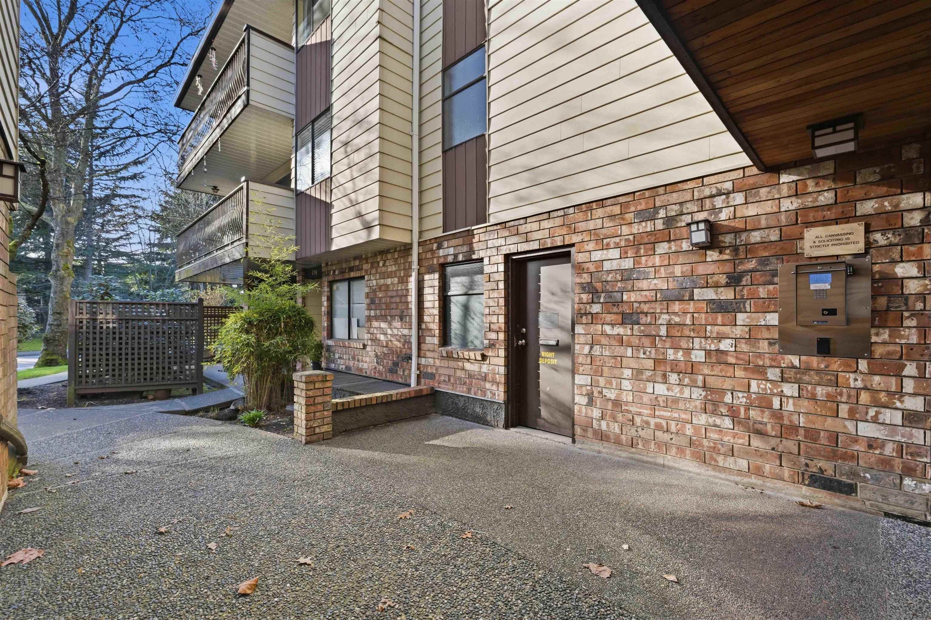211 - 7426 138 Street, Surrey, V3W 8G4 — photo 5