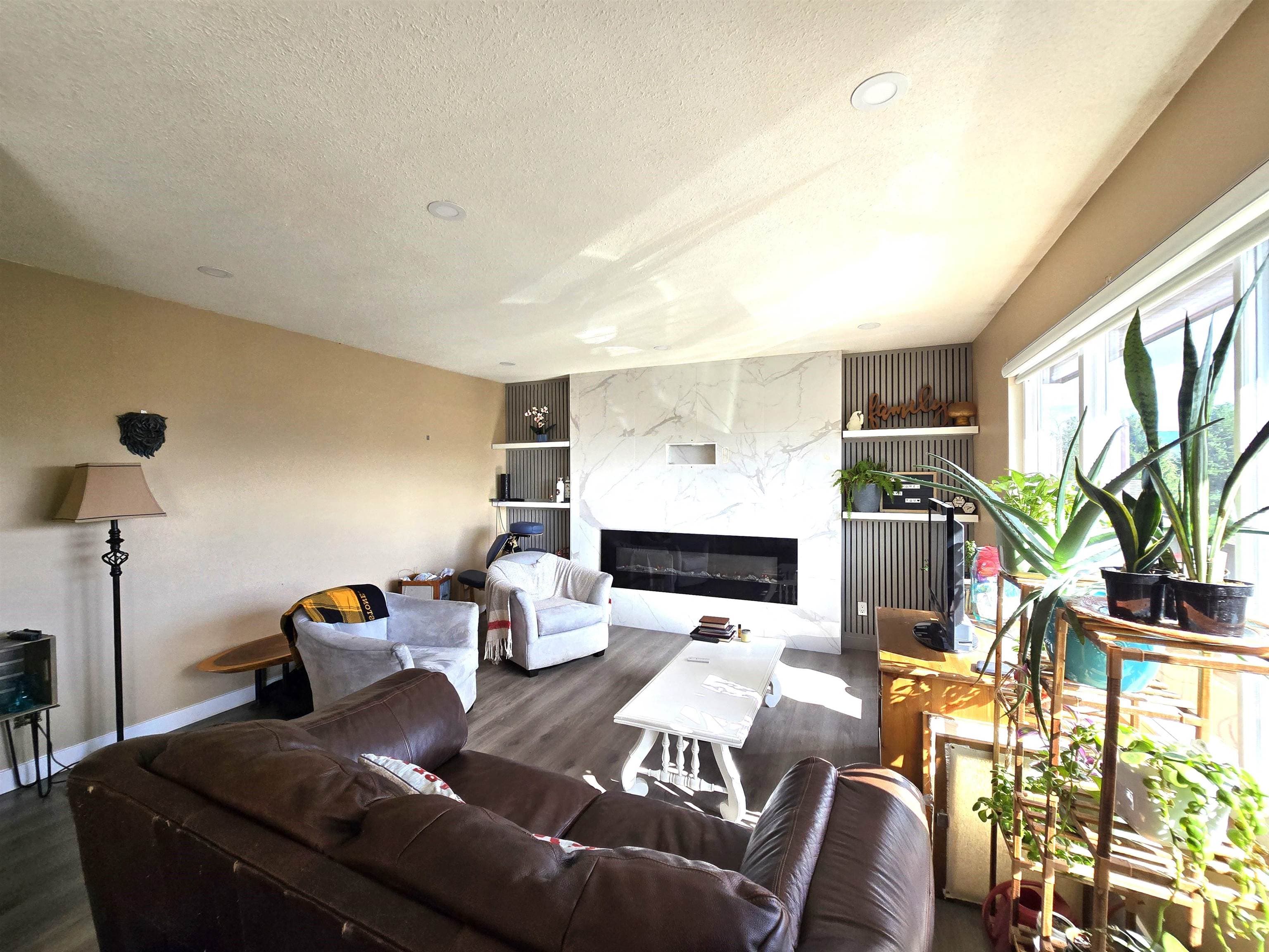 35361 Rockwell Drive, Abbotsford, V3G 2C9 — photo 2