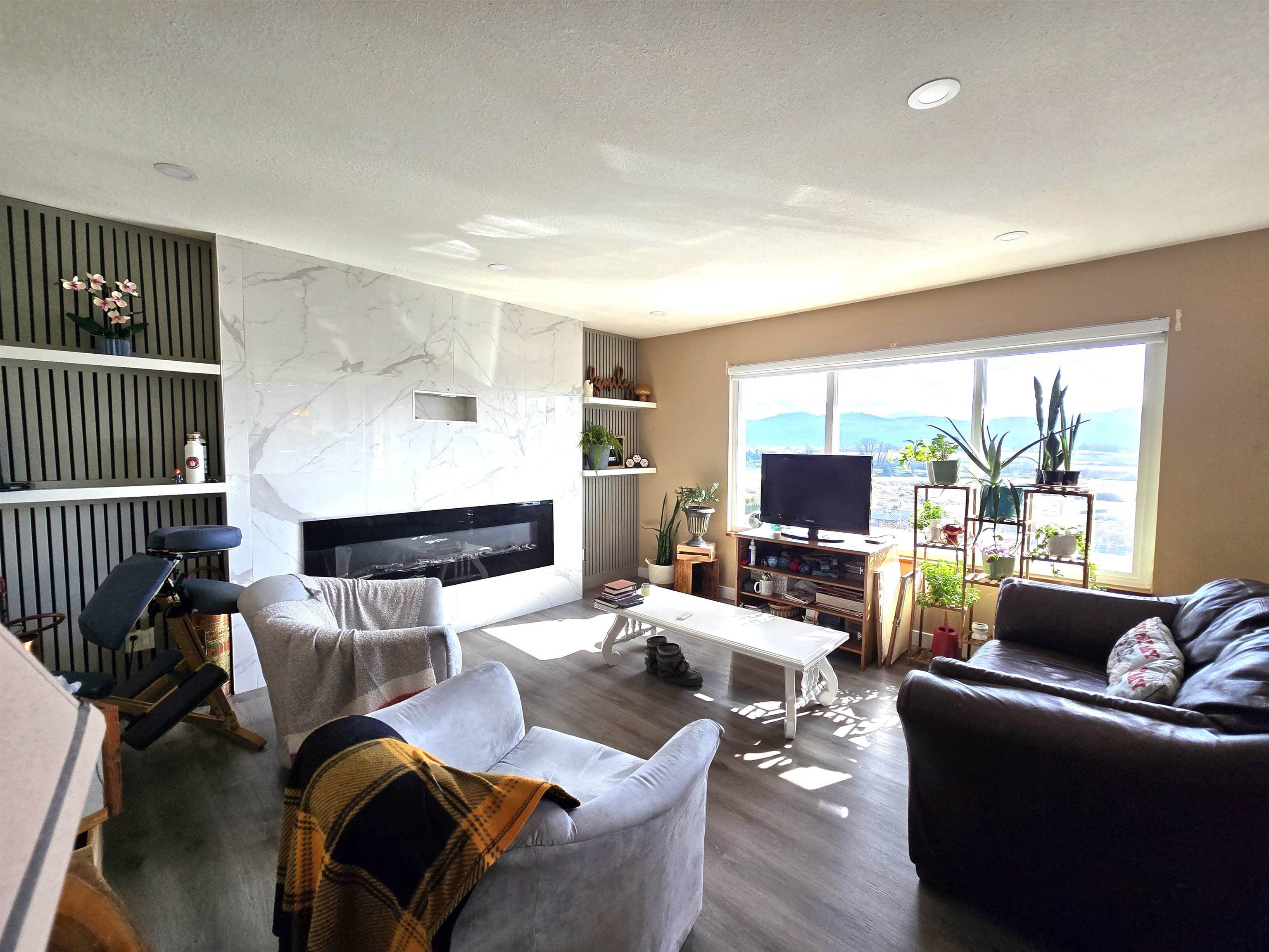 35361 Rockwell Drive, Abbotsford, V3G 2C9 — photo 3