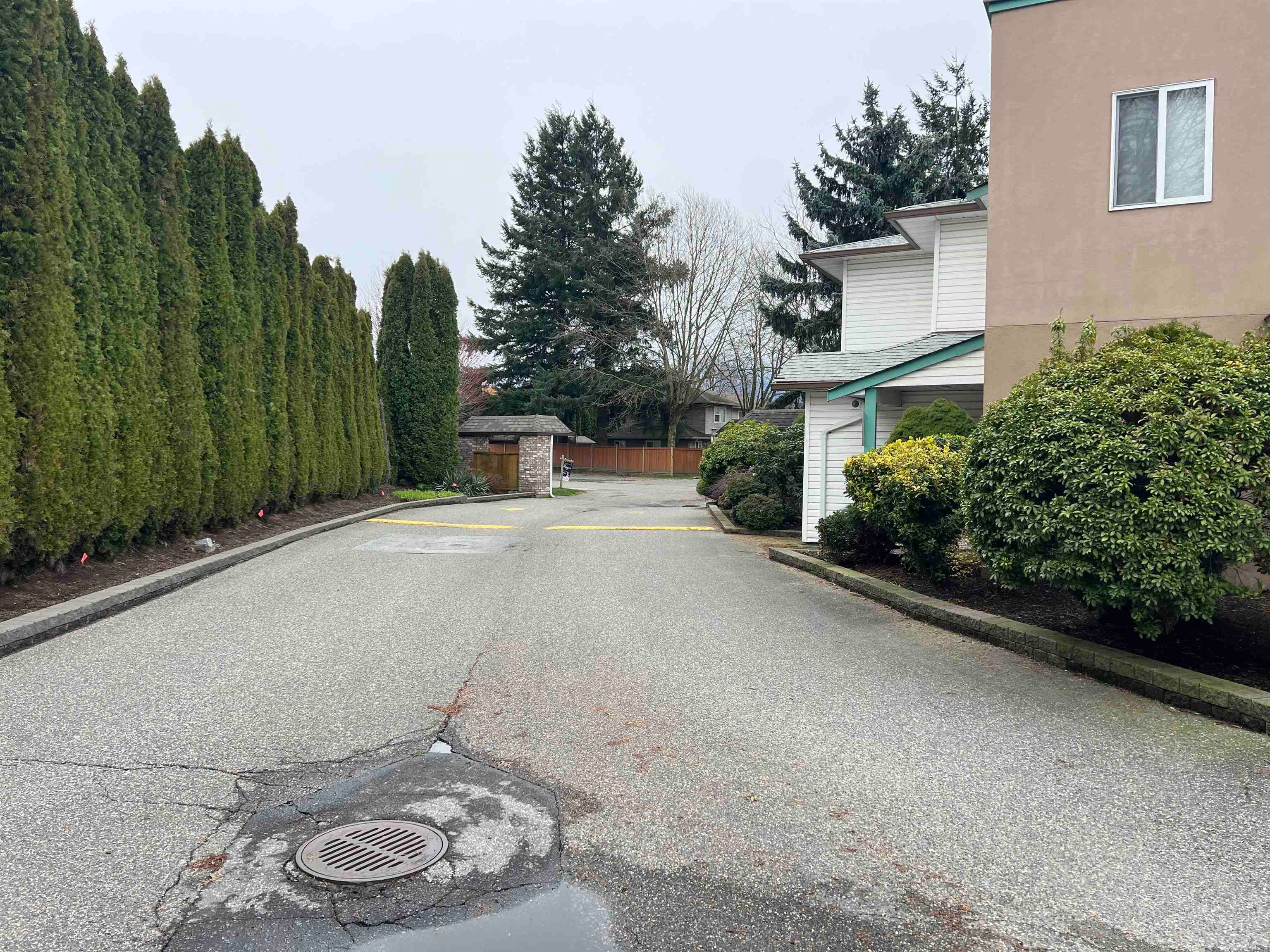 35 - 7715 Luckakuck Place, Chilliwack, V2R 3N6 — photo 2