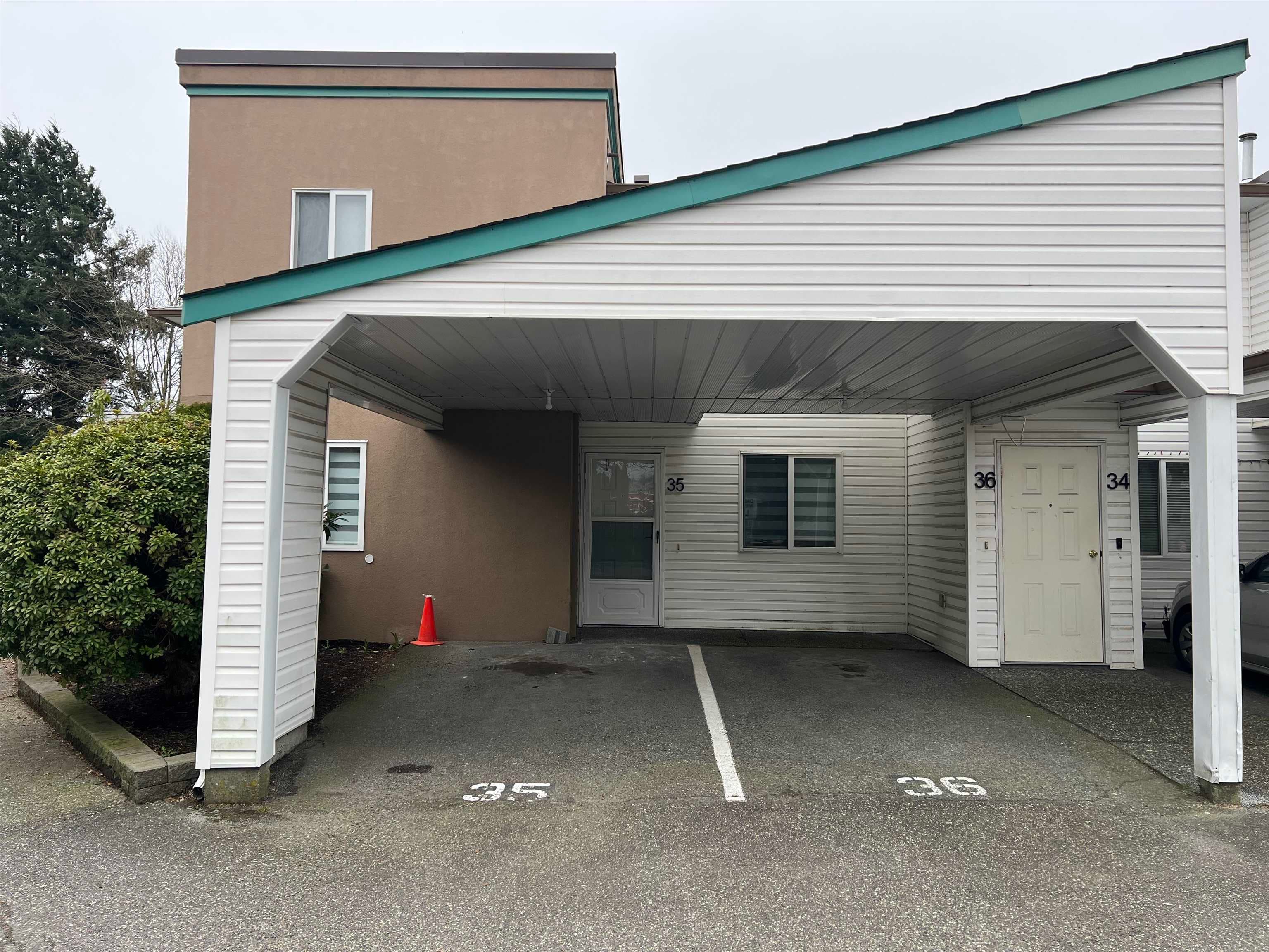 35 - 7715 Luckakuck Place, Chilliwack, V2R 3N6 — photo 3