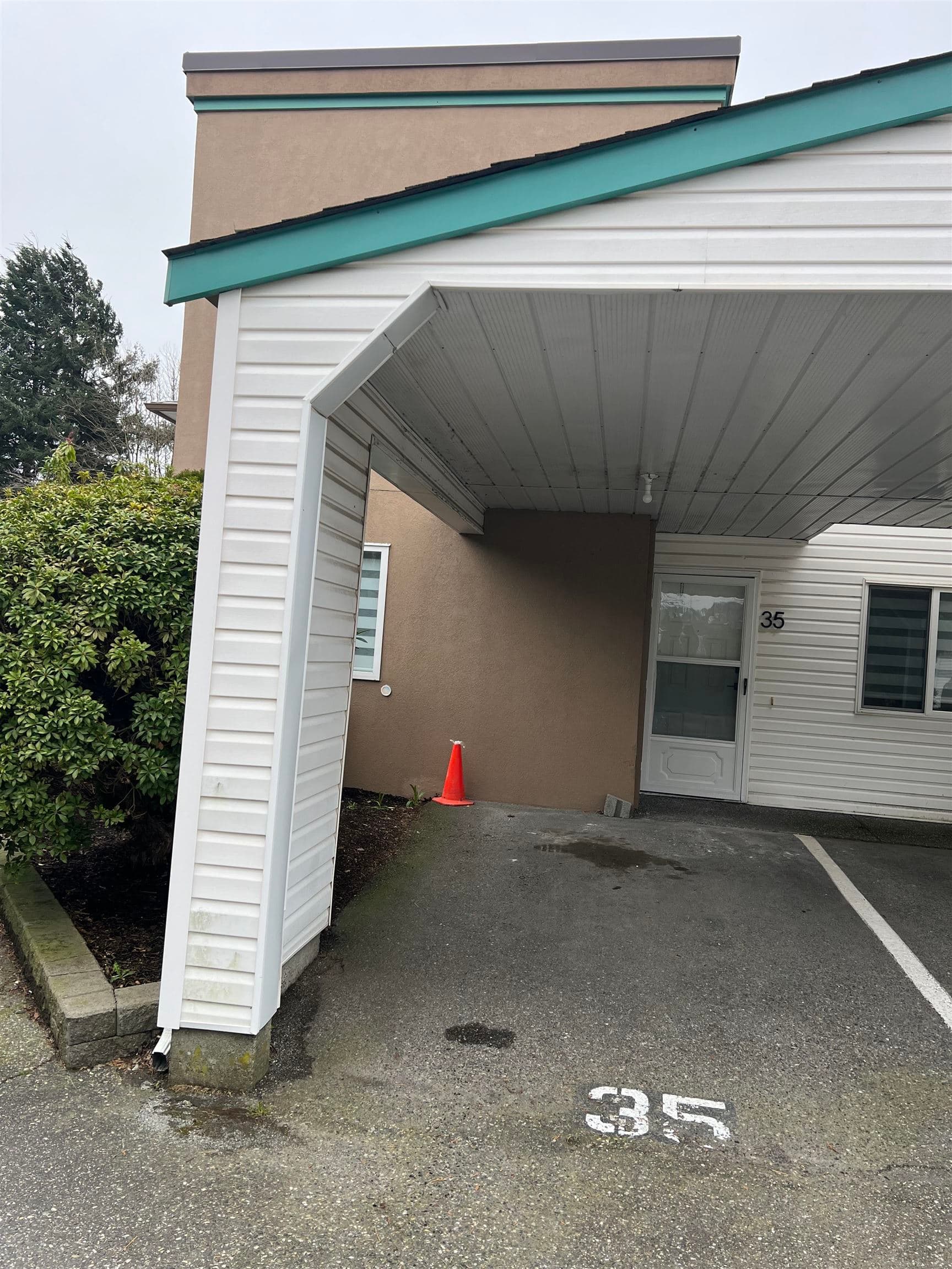 35 - 7715 Luckakuck Place, Chilliwack, V2R 3N6 — photo 4