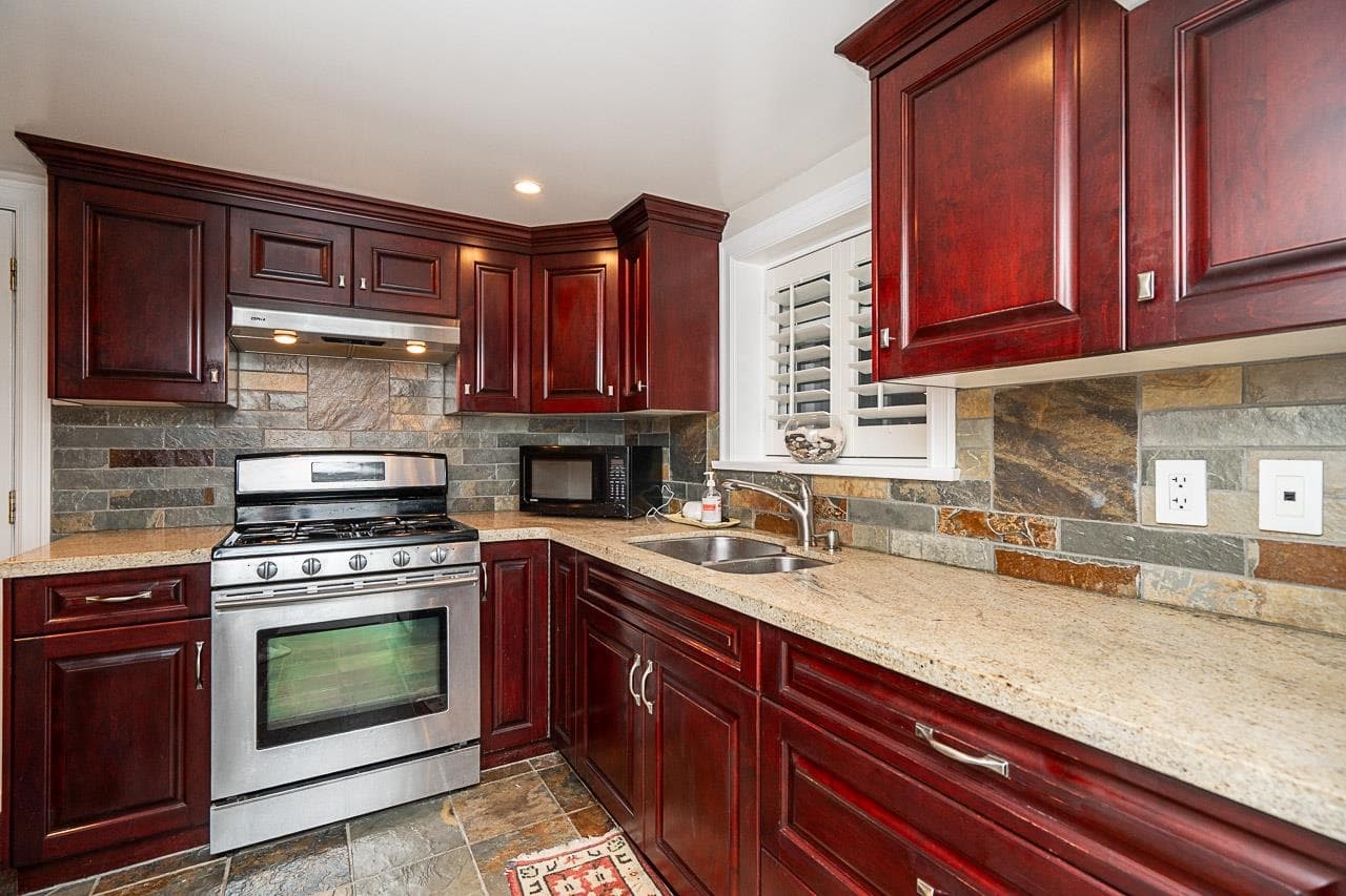1562 W 62nd Avenue, Vancouver, V6P 2E9 — photo 5